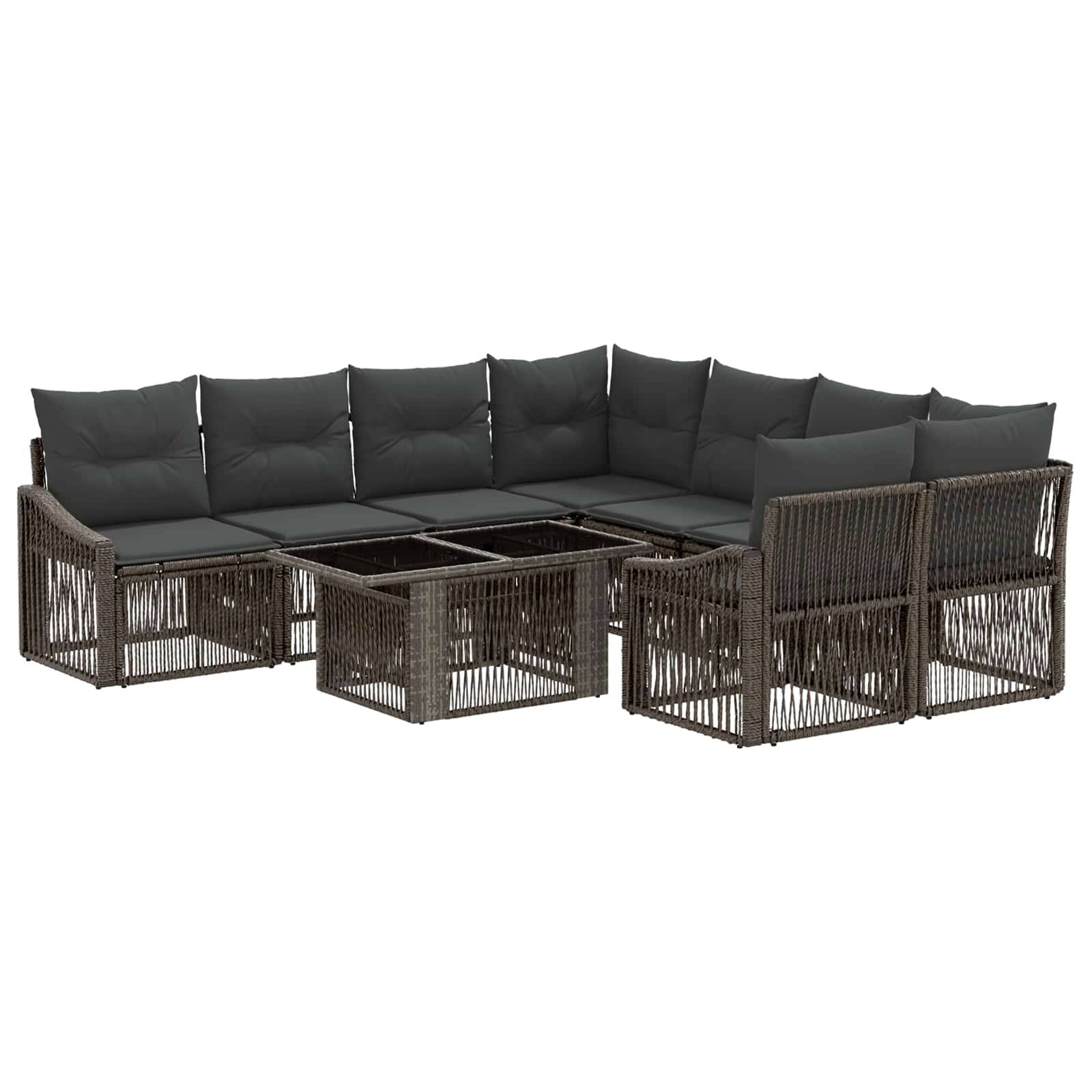 L-förmiges Outdoor-Loungeset mit dunklen Kissen, geflochtenen braunen Rahmen und passenden quadratischen Couchtischen auf weißem Hintergrund.
