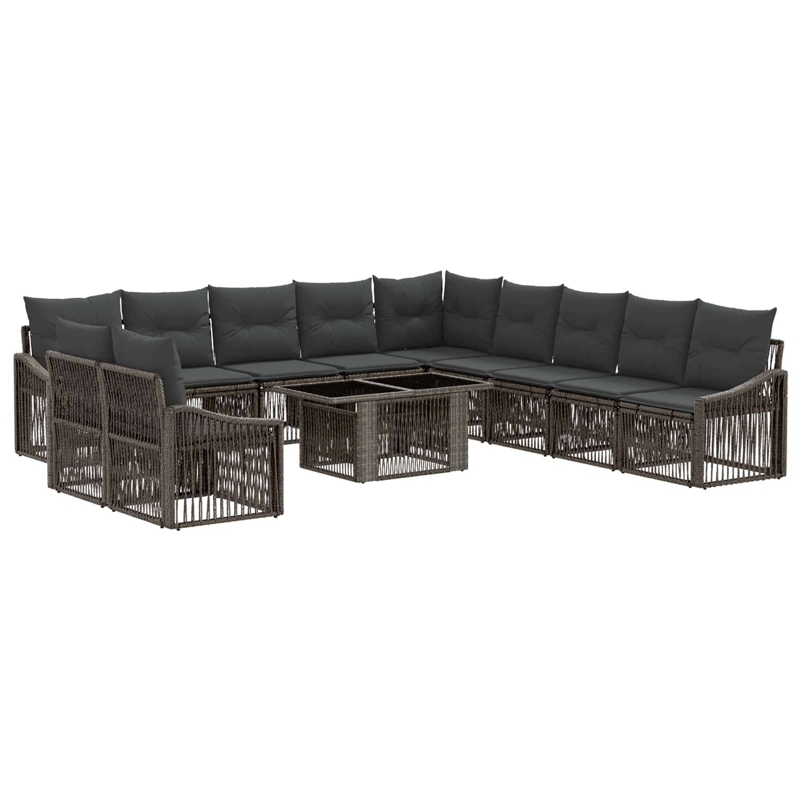 Dunkles Flechtwerk-Außenbereichs-Ecksofa-Patio-Sofagarnitur mit grauen Kissen und zentralen Glastisch-Couchtischen auf weißem Hintergrund