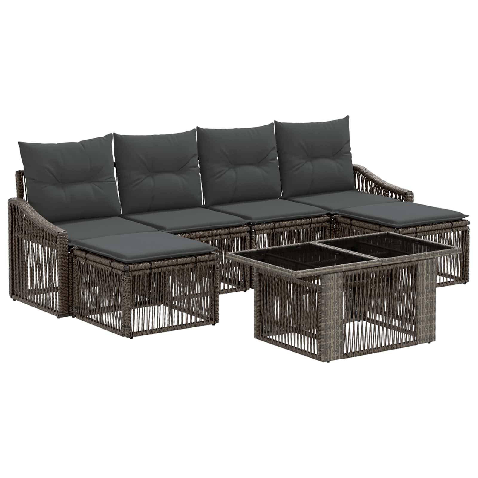 Braunes Rattan-Außenecksofa mit dunkelgrauen Kissen und passendem quadratischem Couchtisch auf weißem Hintergrund