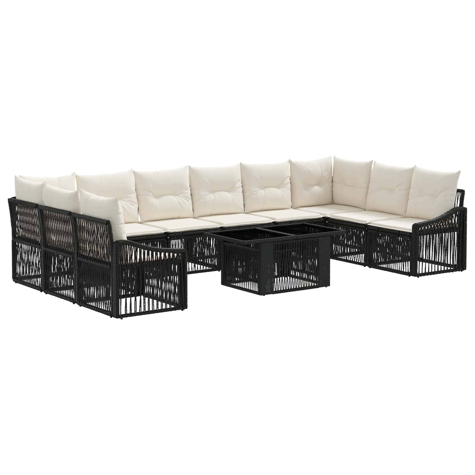 Schwarzes Rattan-Outdoor-Lounge-Set mit cremefarbenen Kissen, in L-Form angeordnet mit einem zentralen Couchtisch, auf weißem Hintergrund.