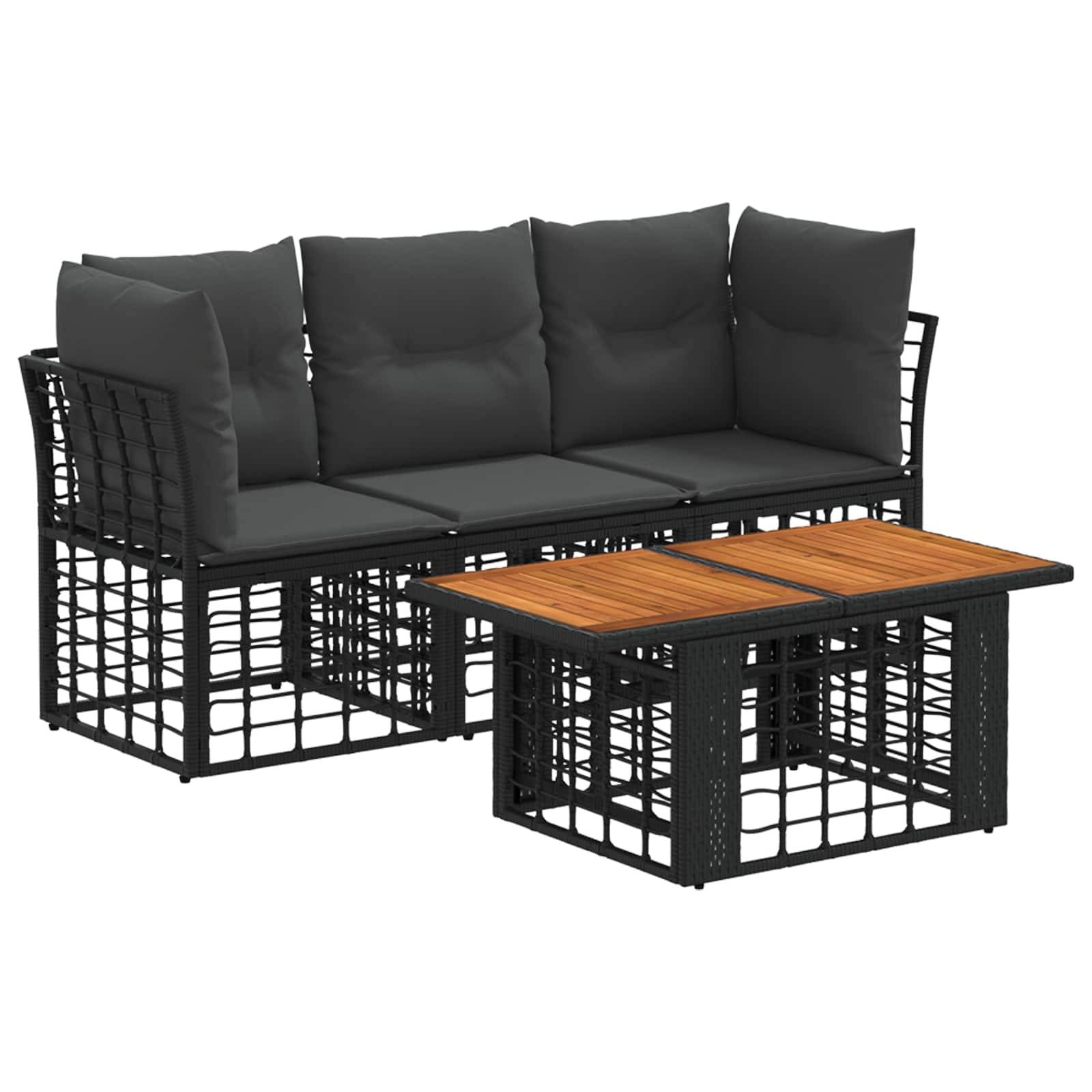 Schwarzes geflochtenes Outdoor-Sofa mit dunklen Kissen und passendem rechteckigem Couchtisch mit Holzplatte auf weißem Hintergrund.