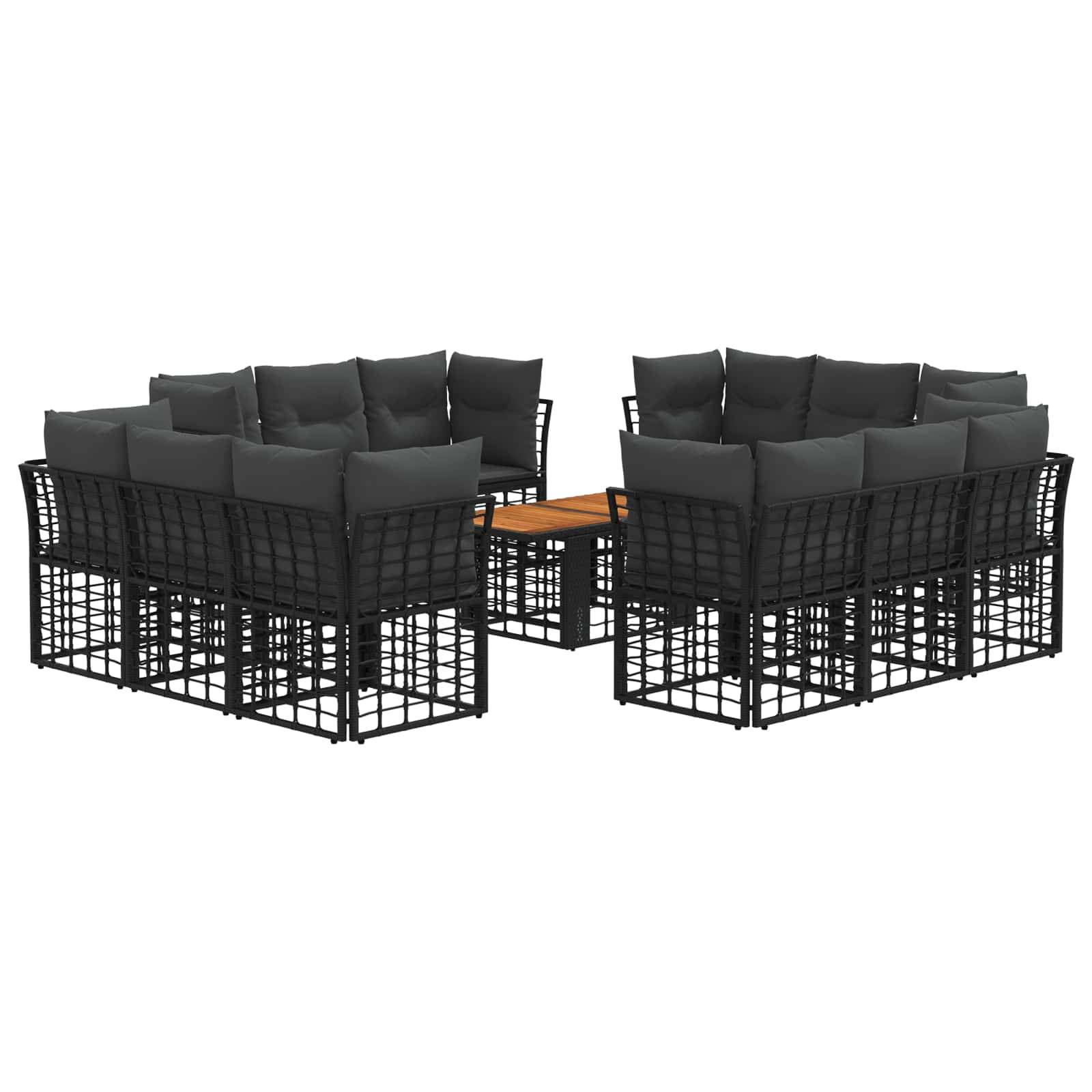 Zwei passende schwarze Outdoor-Sektionalsofas mit Kissen stehen sich um einen kleinen Holz-Couchtisch auf weißem Hintergrund gegenüber.