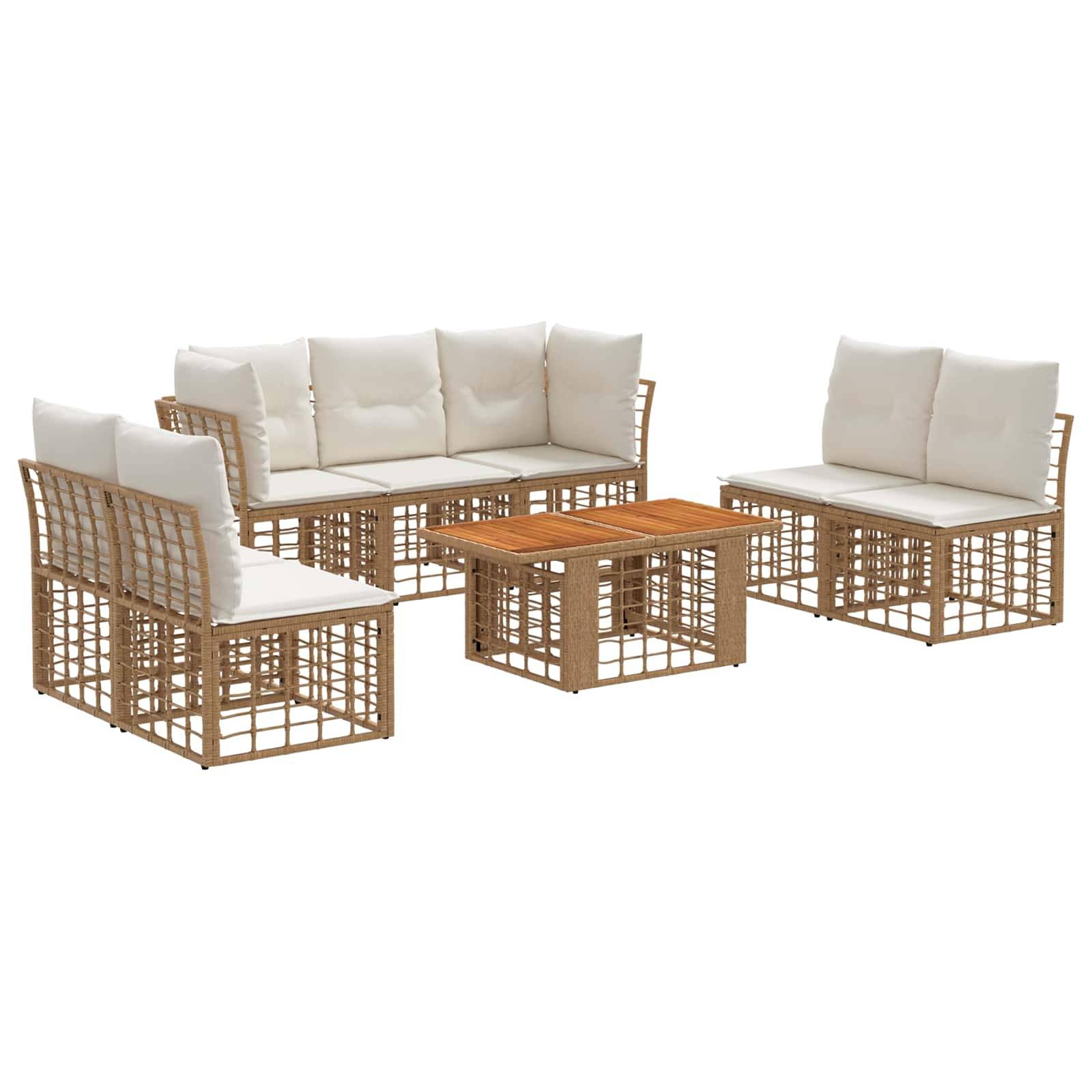 Außenmöbel-Set für die Terrasse mit geflochtenen Rattanrahmen im Rattanstil, weißen Kissen, zwei Stühlen, einem Sofa und einem Holz-Couchtisch auf weißem Hintergrund.
