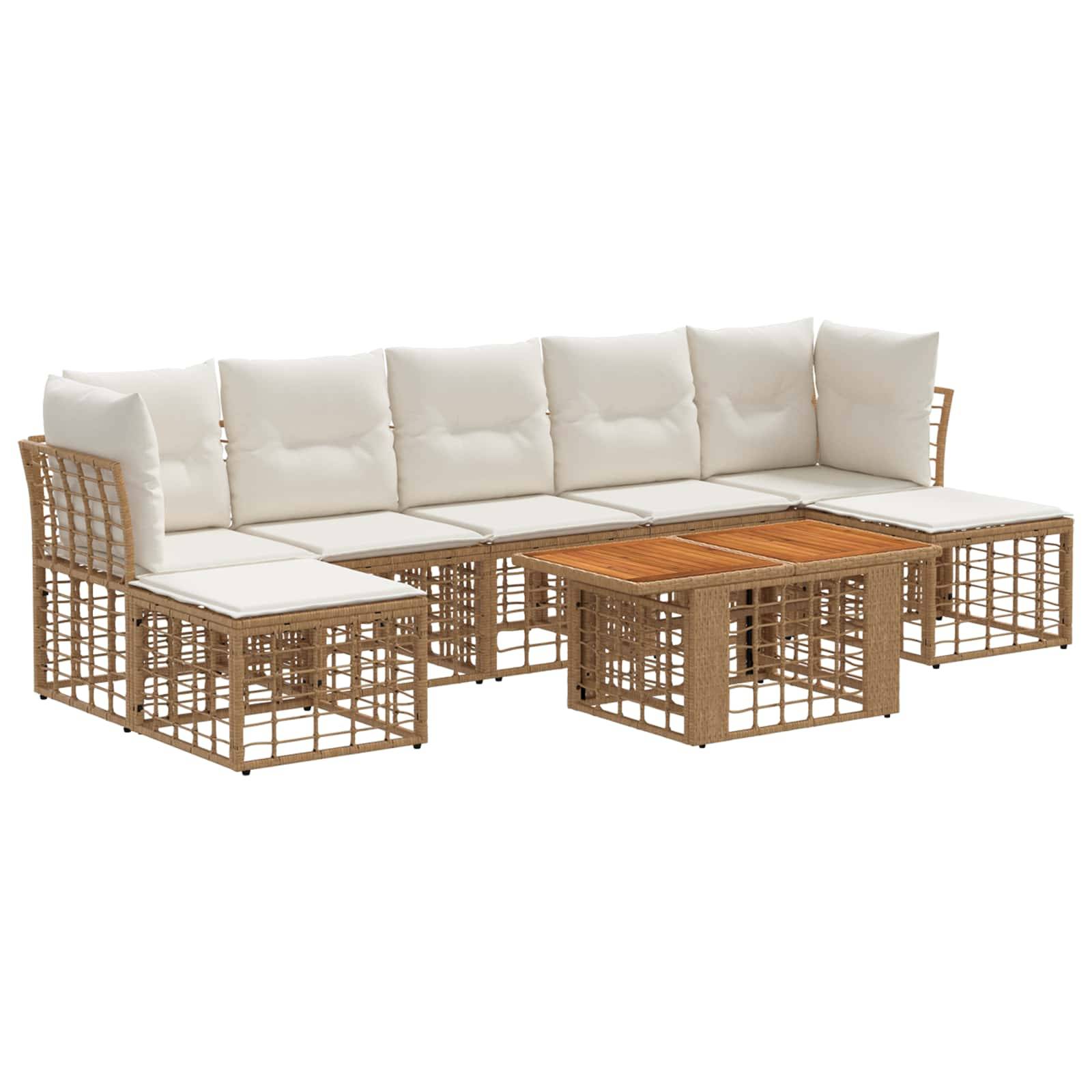 Outdoor-Sektionalsofa-Set mit cremefarbenen Kissen, gewebter Basis und passendem Holz-Couchtisch auf weißem Hintergrund.
