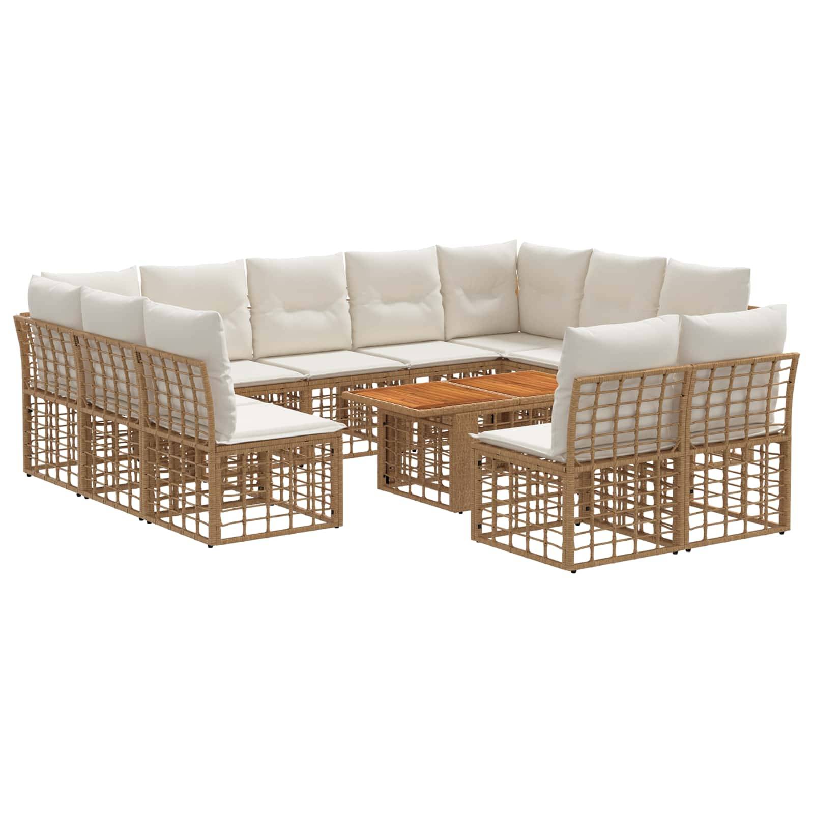Outdoor-Sectional-Patio-Sitzmöbelset mit Rattanrahmen, weißen Kissen und zwei hölzernen Couchtischen auf weißem Hintergrund.