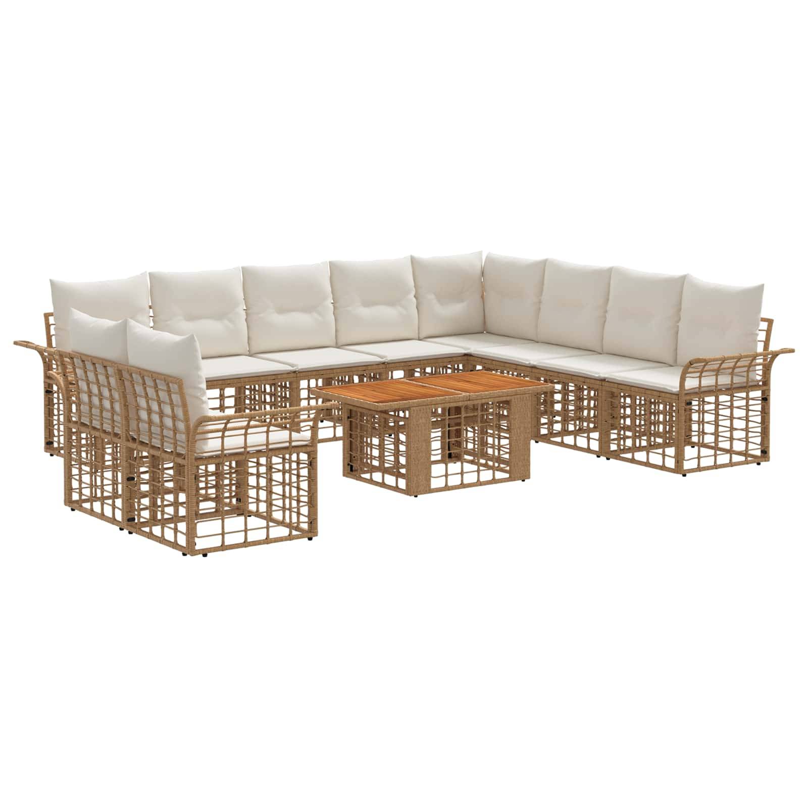 Outdoor-Rattanecksofa-Set mit beigen Kissen und passendem Couchtisch auf weißem Hintergrund.