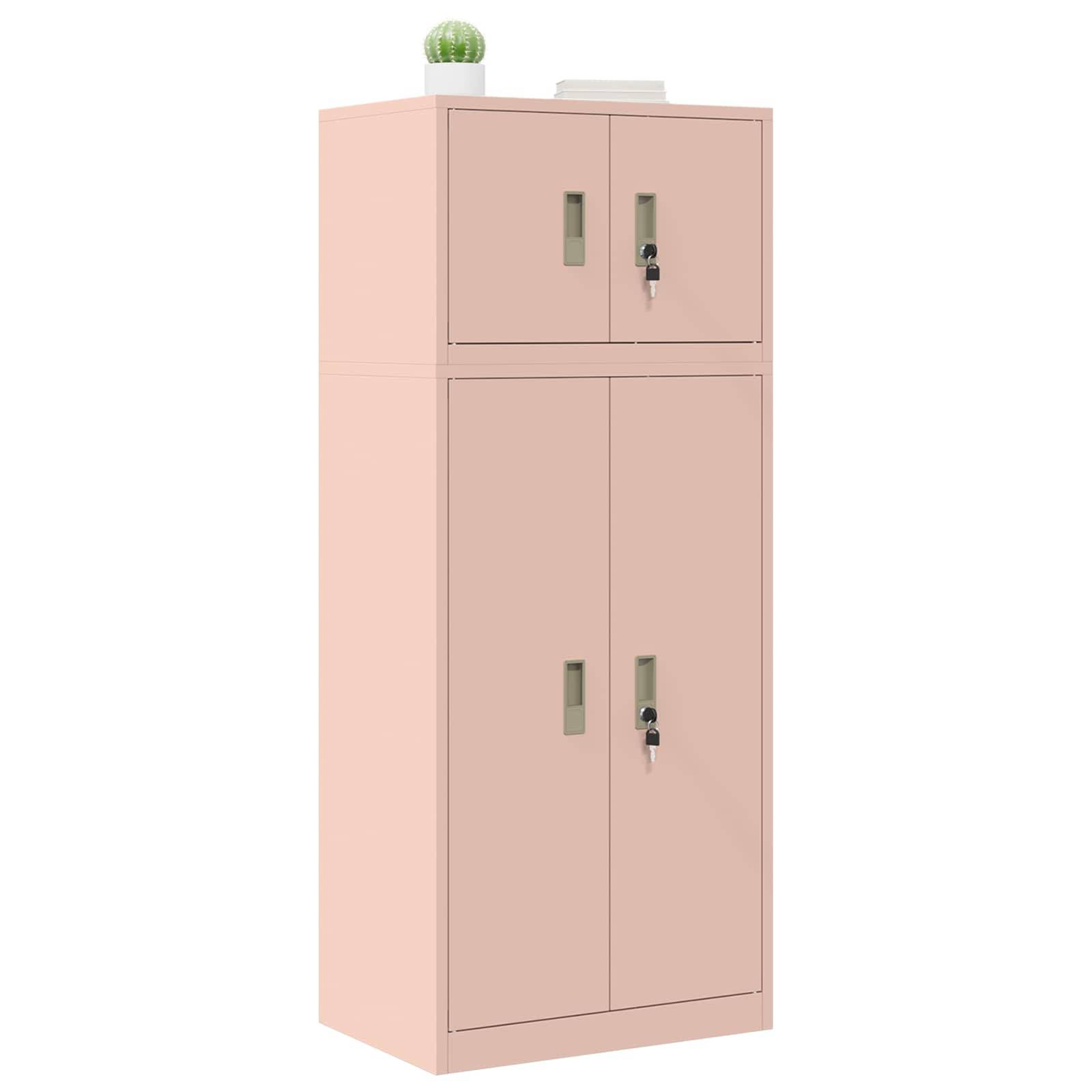 Hoher rosa Zweitür-Schrank mit einem kleineren Fachbereich oben und einem Kaktus darauf, vor weißem Hintergrund dargestellt.