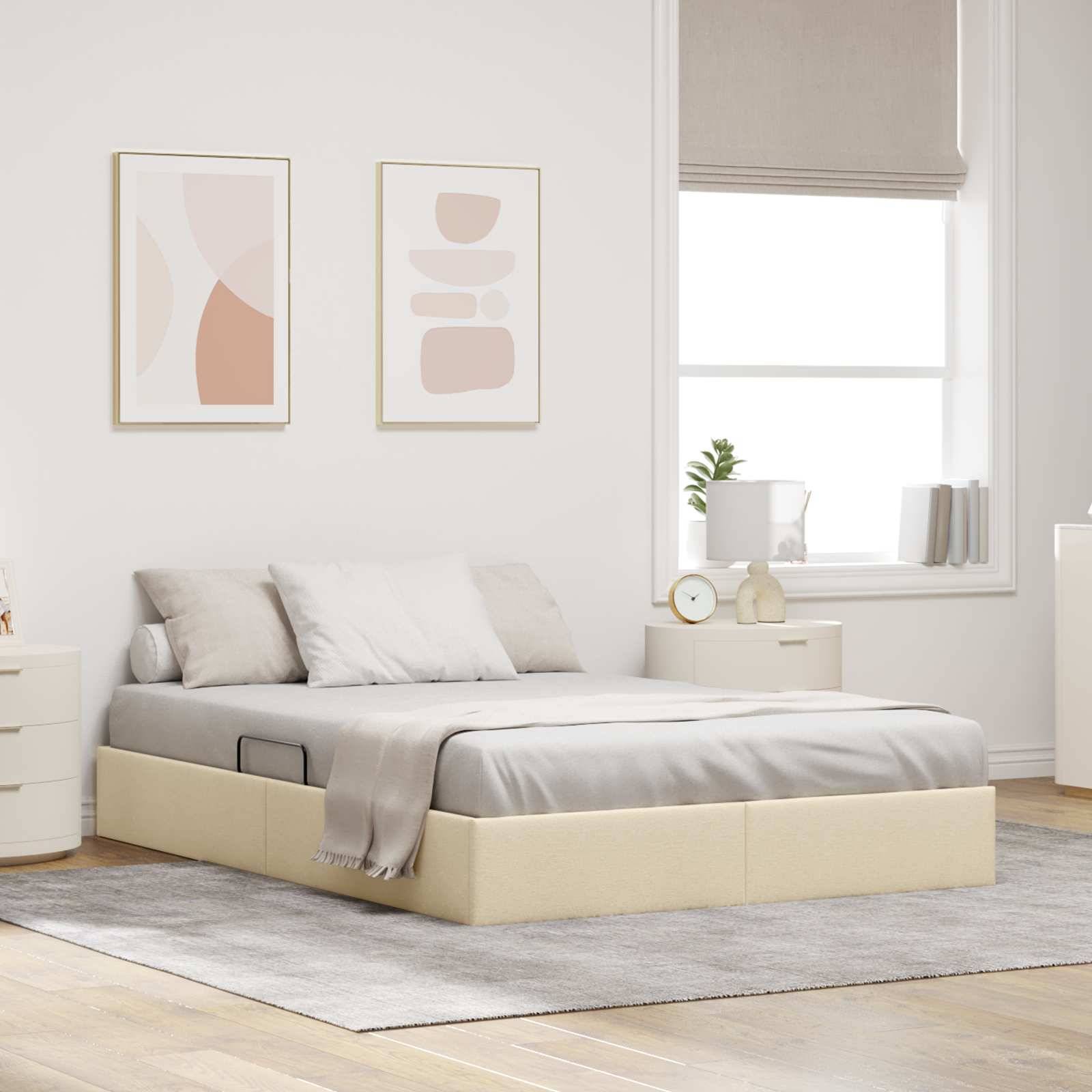 Minimales Schlafzimmer mit beigem Polsterbett, weißer Bettwäsche, gerahmter abstrakter Wandkunst, Fenster, Nachttisch und hellgrauem Teppich.