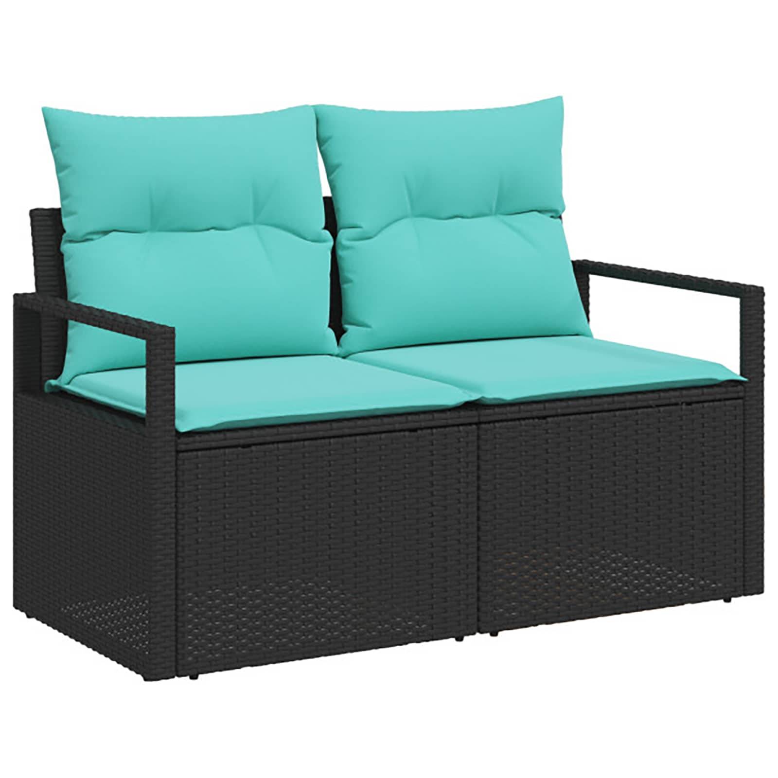 Schwarzes Rattansofa für den Außenbereich mit türkisen Kissen und zwei Rückenkissen auf weißem Hintergrund.