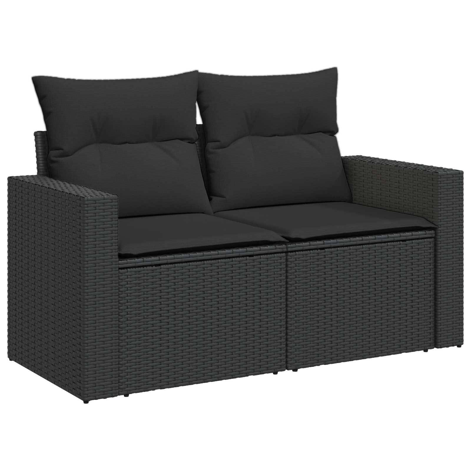 Schwarzes Flechtwerk-Außensofa mit zwei schwarzen Sitzkissen und Rückenkissen auf weißem Hintergrund.