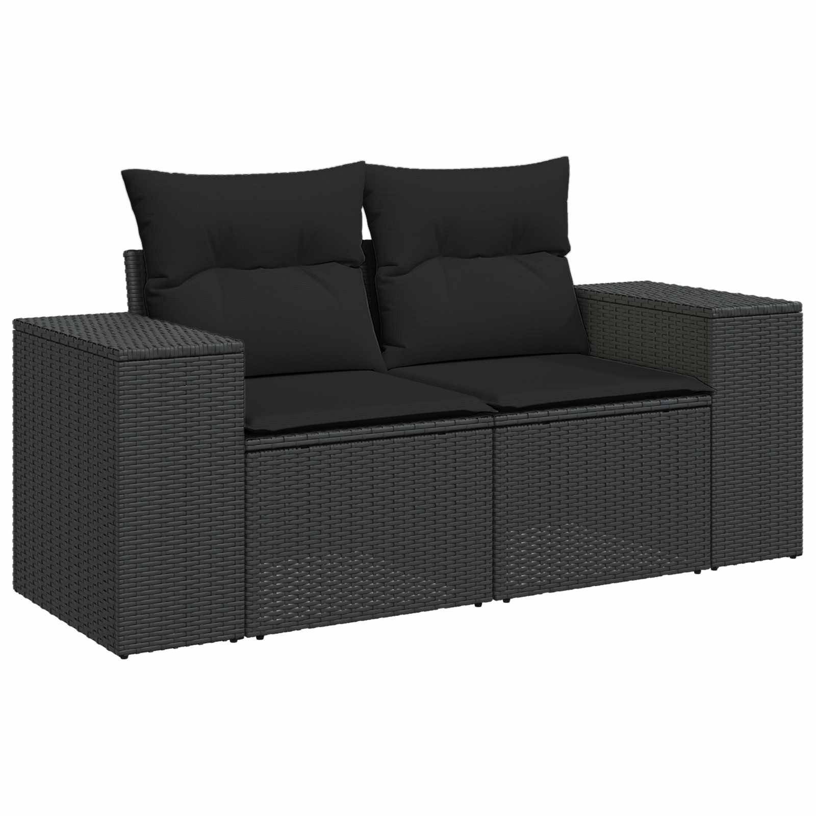 Schwarze Rattan-Gartenliebessitz mit zwei Sitz- und Rückenkissen, gezeigt auf weißem Hintergrund.