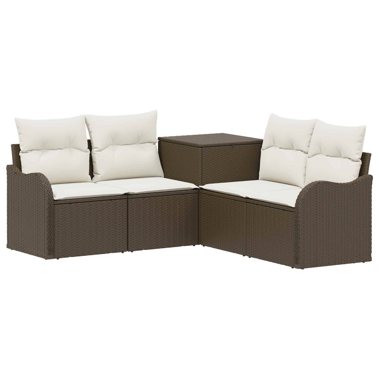 Braunes Korbgeflecht-Außensofa mit cremefarbenen Kissen und passendem Eckpult auf weißem Hintergrund.