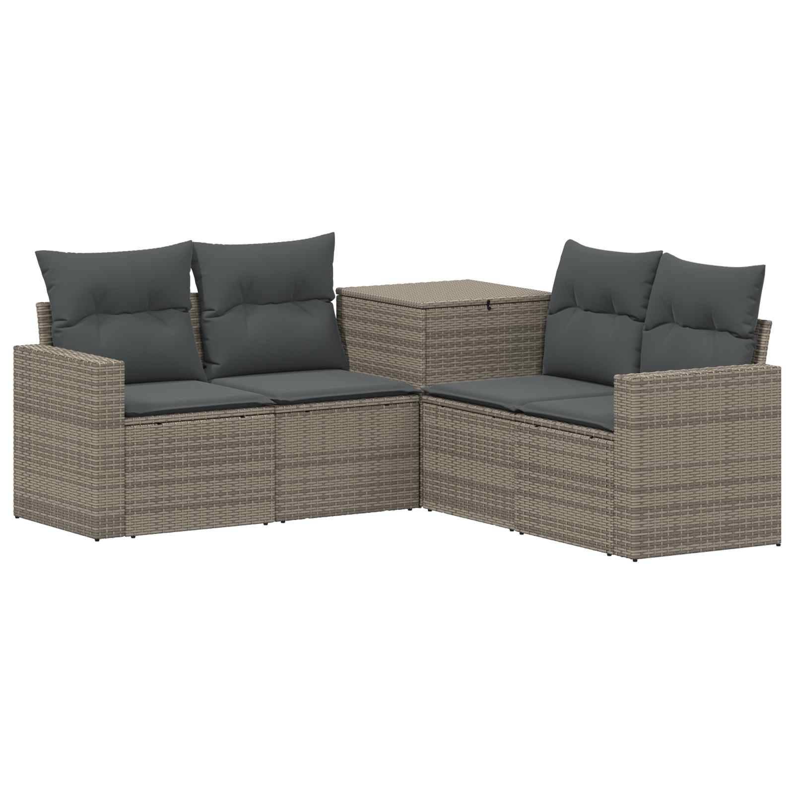 Outdoor-Rattansektionalsofa-Set mit zwei Sitzbereichen, dunklen Kissen und passendem Ecklagertisch auf weißem Hintergrund.