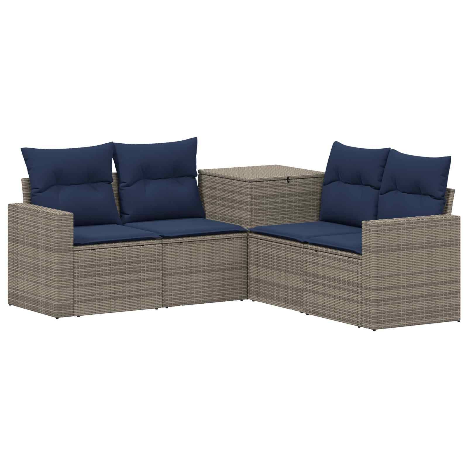 Outdoor-Rattan-Patiosektionalsofa mit dunkelblauem Polster und passendem quadratischem Stauraum-Tisch oder Hocker in der Mitte.
