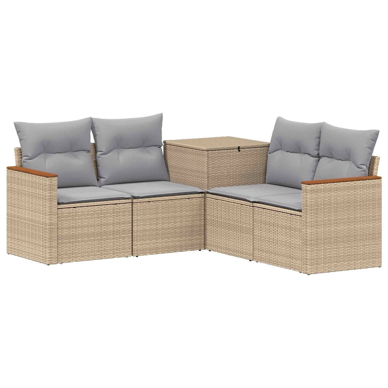 Beige-farbenes Korb-Gartensofaset mit grauen Kissen und passendem Ecktisch auf weißem Hintergrund.