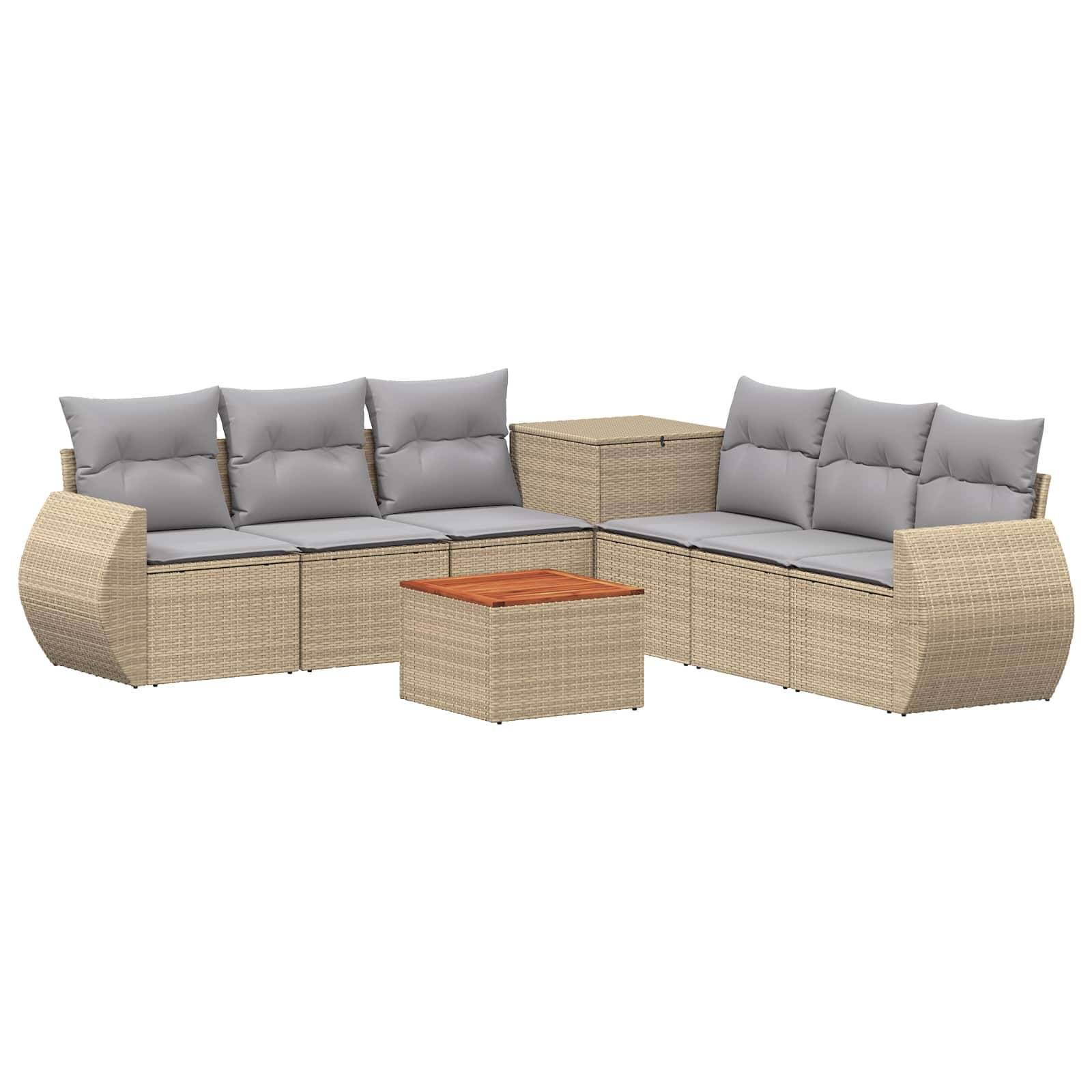 Beige-farbenes Rattan-Gartensektionalsofa-Set mit grauen Kissen, passender Aufbewahrungsbox und kleinem Tisch auf weißem Hintergrund.
