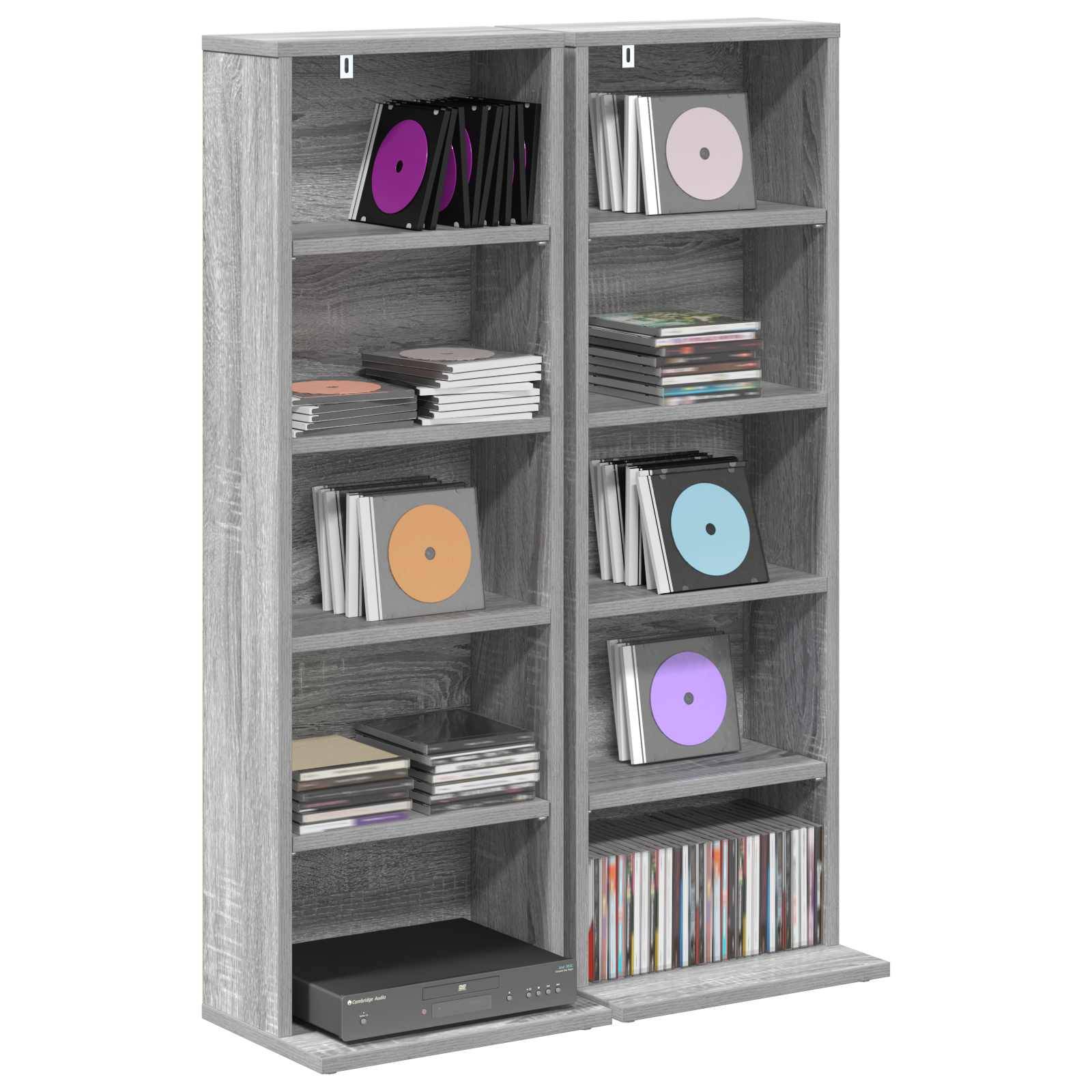 Grauer Holz-CD-Speicherschrank mit mehreren Regalen, die gestapelte CDs und Jewelcases halten, einige mit farbigen Discfronten angezeigt; Audioplayer unten links.