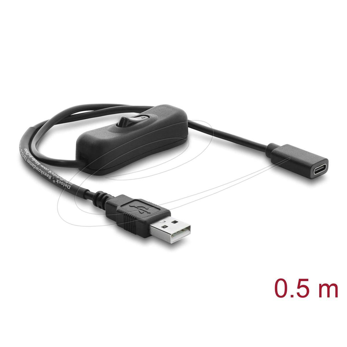 USB-Verlängerungskabel mit Inline-Schalter, Länge von 0,5 m und USB-A- zu USB-C-Anschlüssen auf weißem Hintergrund