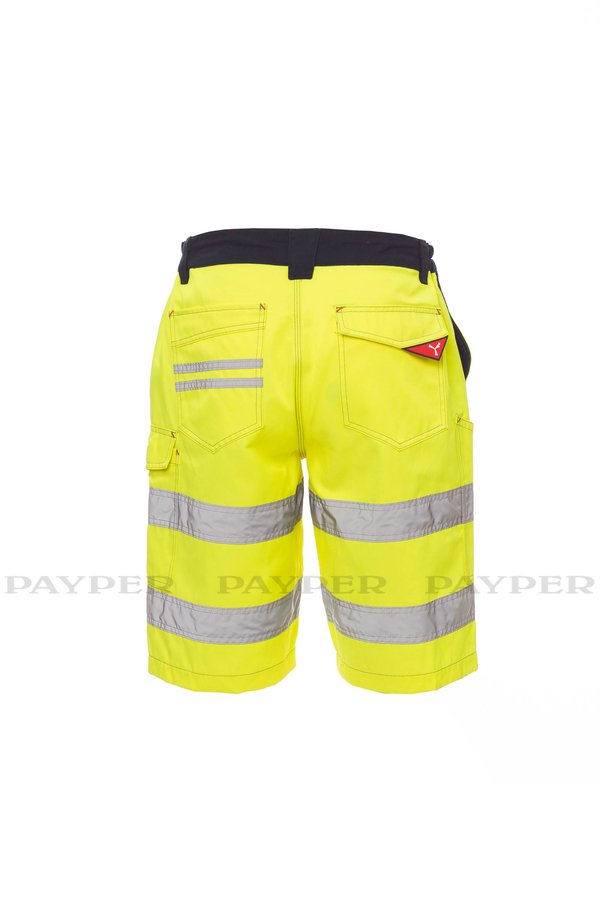 Hochsichtbare neongelbe Arbeitshorts mit reflektierenden silbernen Bändern, schwarzem Bund und mehreren Taschen, in der Frontansicht auf weißem Hintergrund dargestellt.