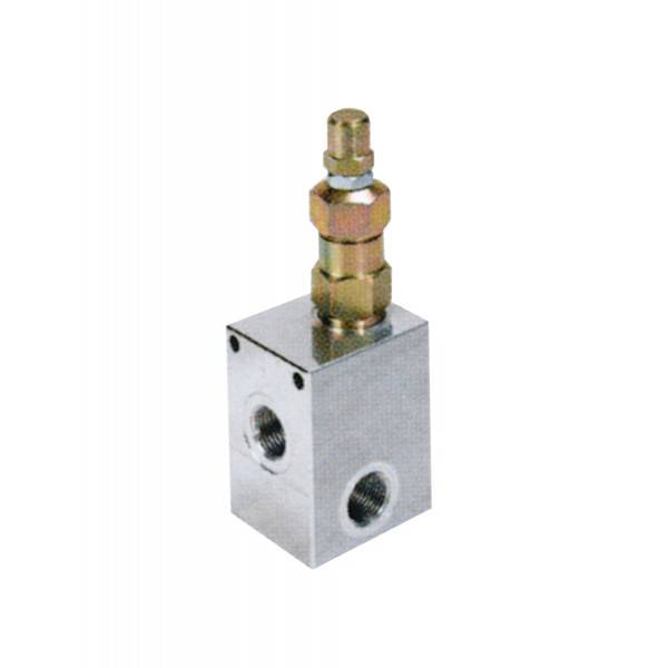 Metallischer Hydraulikventilblock mit zwei Gewindeseitenanschlüssen und einer verstellbaren Messingarmatur oben.