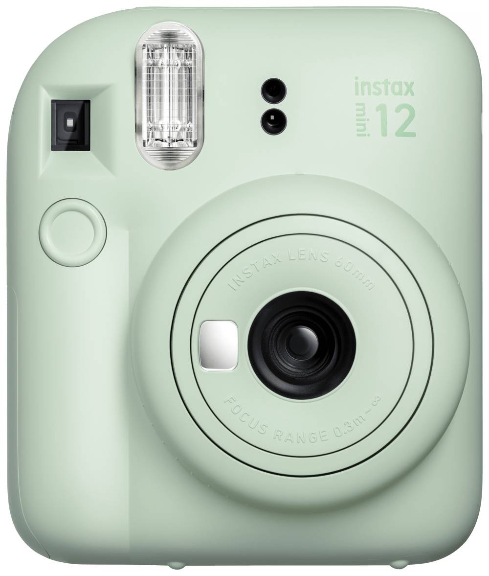 Minzgrüne Instax Mini 12 Sofortbildkamera, Vorderansicht mit Objektiv, Blitz, Sucher und Auslöseknopf.