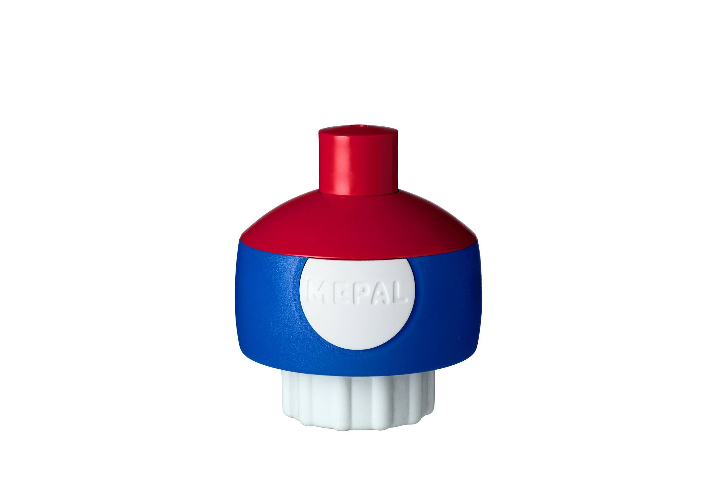 Bunte Mepal-Flasche oder Behälter mit rotem Deckel, blauer Mitte und weißer Basis auf weißem Hintergrund.