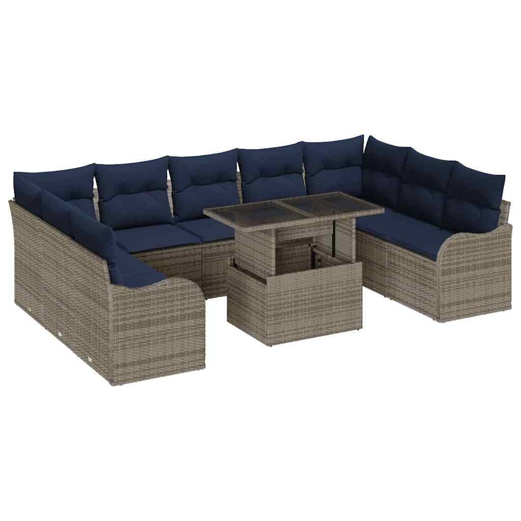 Outdoor-Rattanecksofa-Set mit marineblauem Kissen und passendem quadratischem Couchtisch auf weißem Hintergrund.