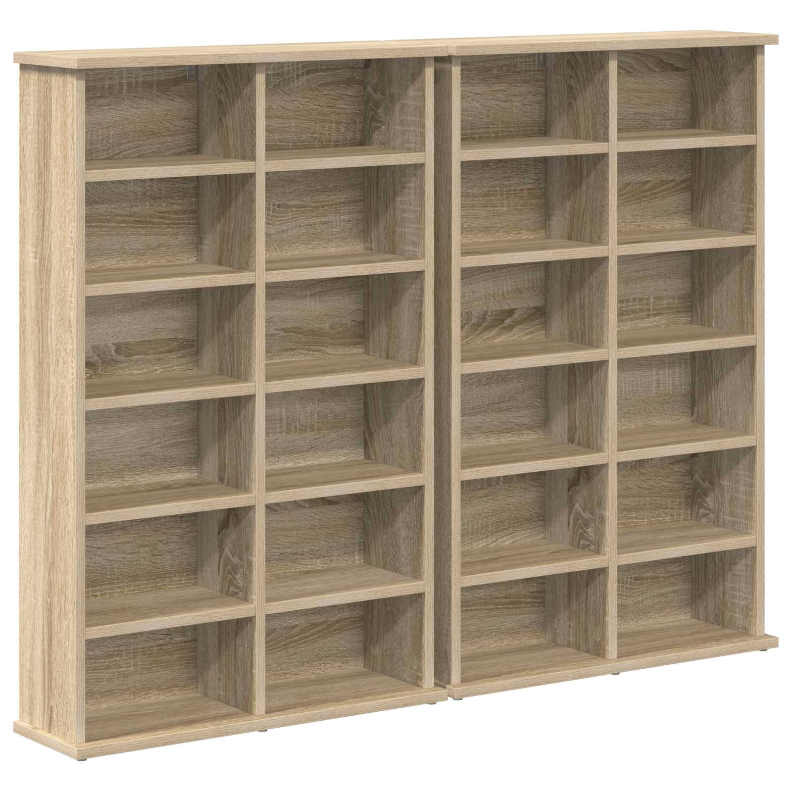 Holzregal mit doppelten Fächern und vielen offenen quadratischen Abteilen auf weißem Hintergrund.