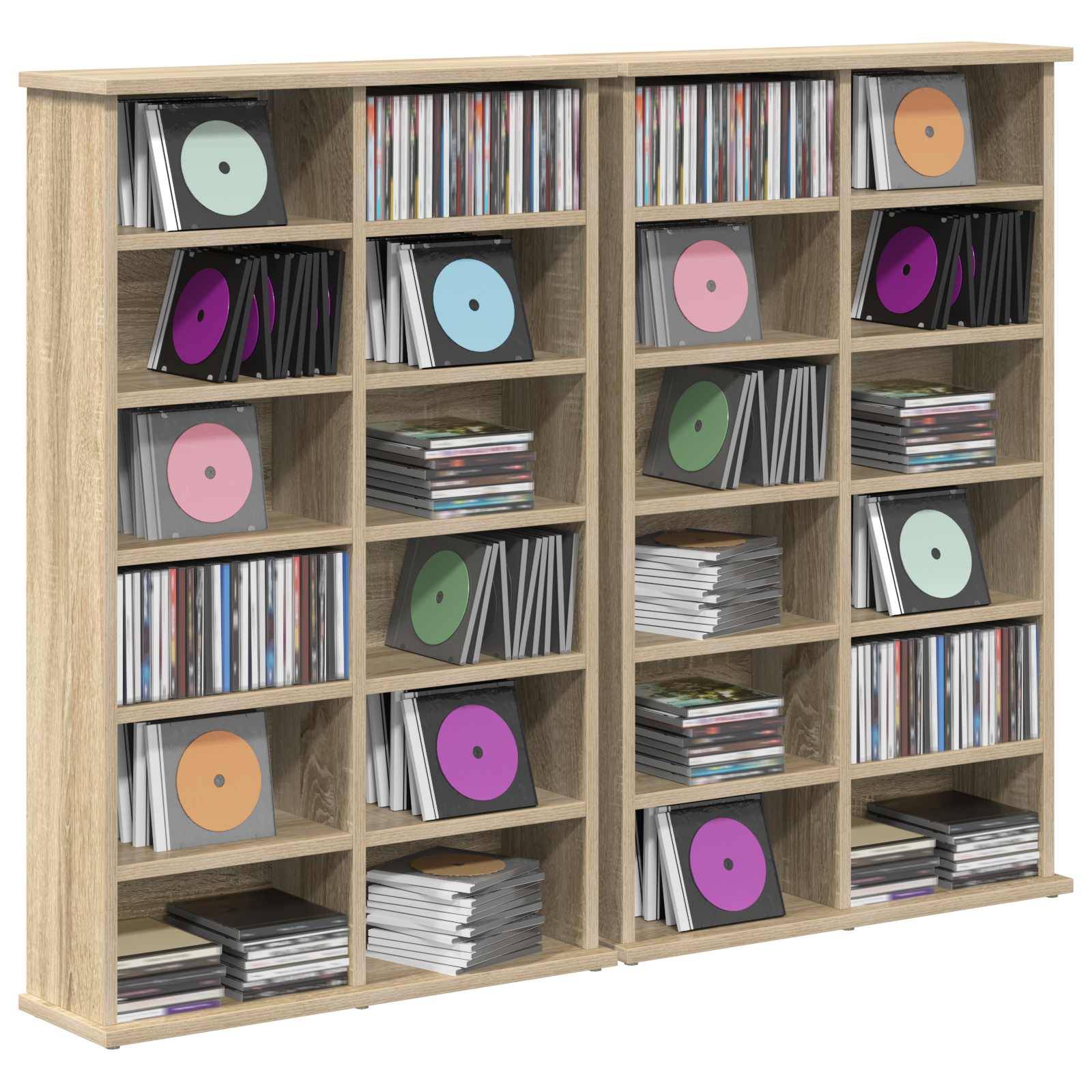 Holzregal mit 16 Fächern gefüllt mit Schallplatten und gestapelten CDs, mit mehreren farbigen Schallplattenhüllen, die in verschiedenen Fächern ausgestellt sind.