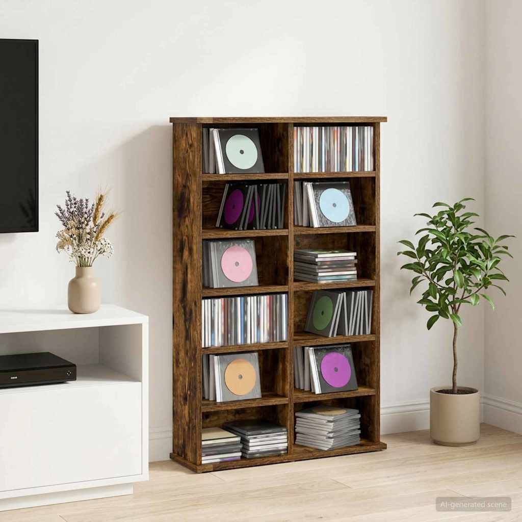 Holzregal gefüllt mit Schallplatten und Albenstapeln, in einem minimalistischen Raum neben einer Pflanze und einem weißen Schrank ausgestellt.