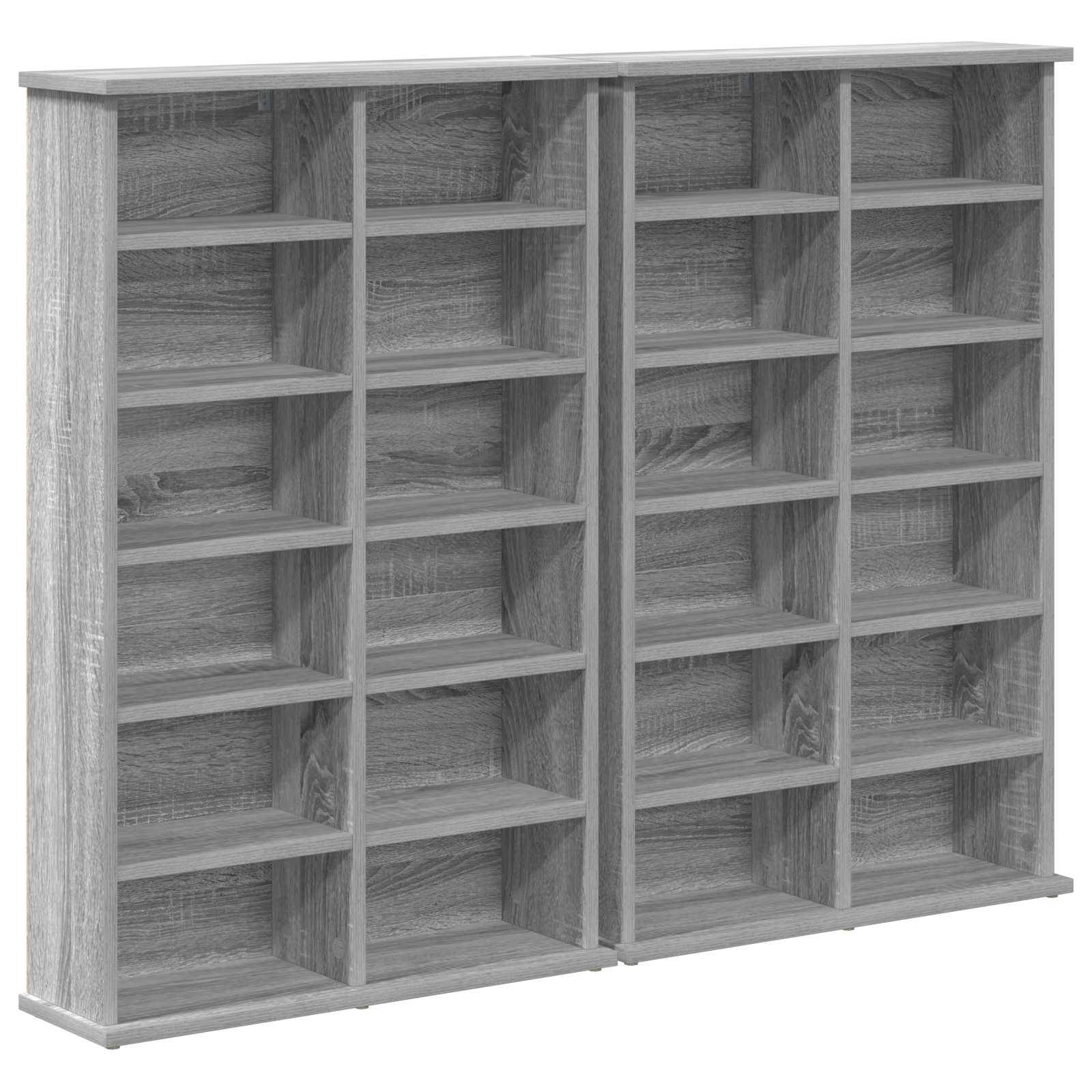 Großes Holzbücherregal mit vielen leeren Fächern und verstellbaren Regalen, vor weißem Hintergrund gezeigt.