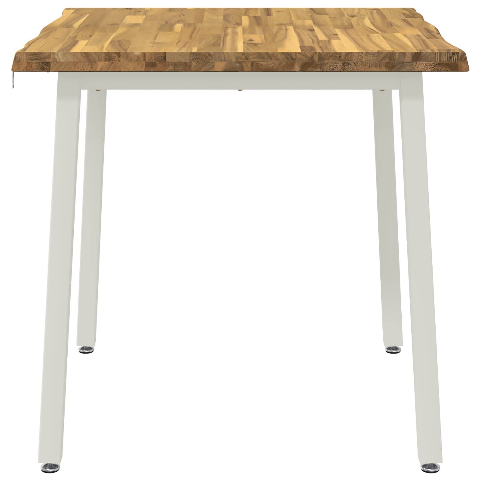 Rechteckiger Holztisch mit einer hellen Holzplatte und vier weißen Beinen auf neutralem Hintergrund.