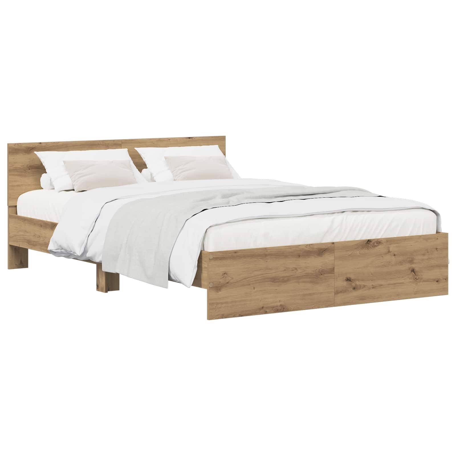 Holzrahmen mit weißer Bettwäsche und Kissen auf weißem Hintergrund.