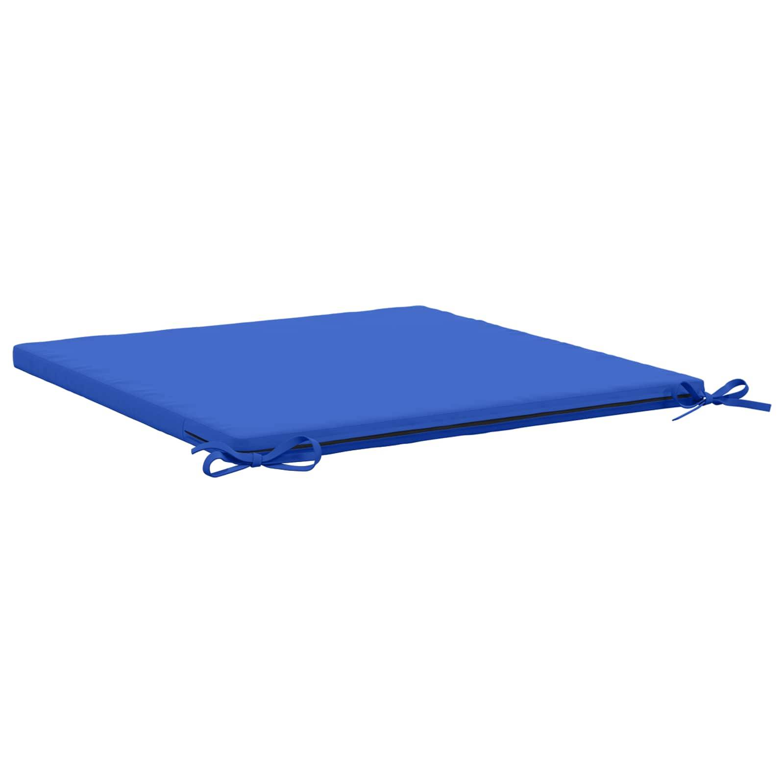 Blaues quadratisches Sitzkissen mit gebundenen Eckschnüren, auf weißem Hintergrund abgebildet.