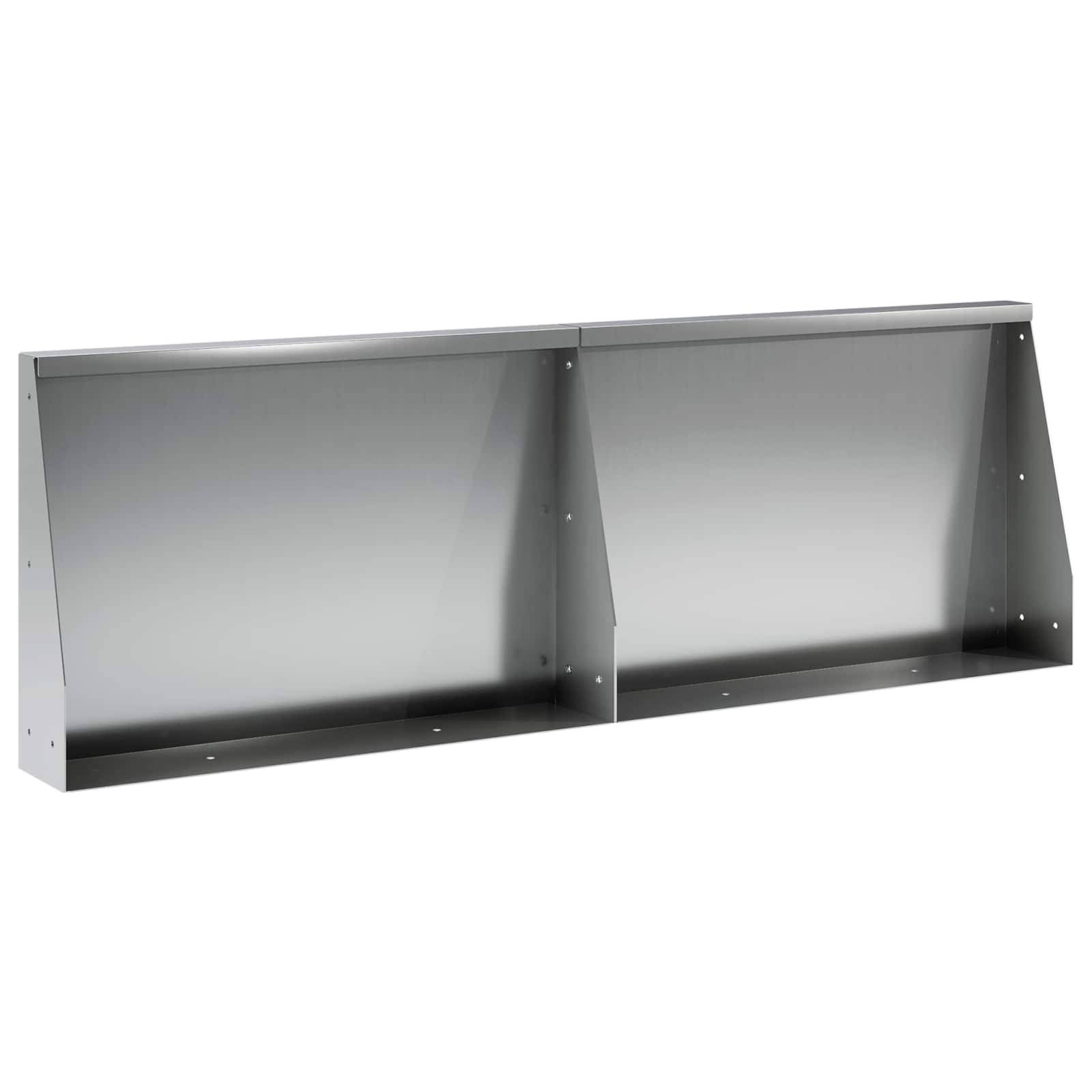 Leeres graues Metallwandregal mit zwei offenen Fächern auf weißem Hintergrund.