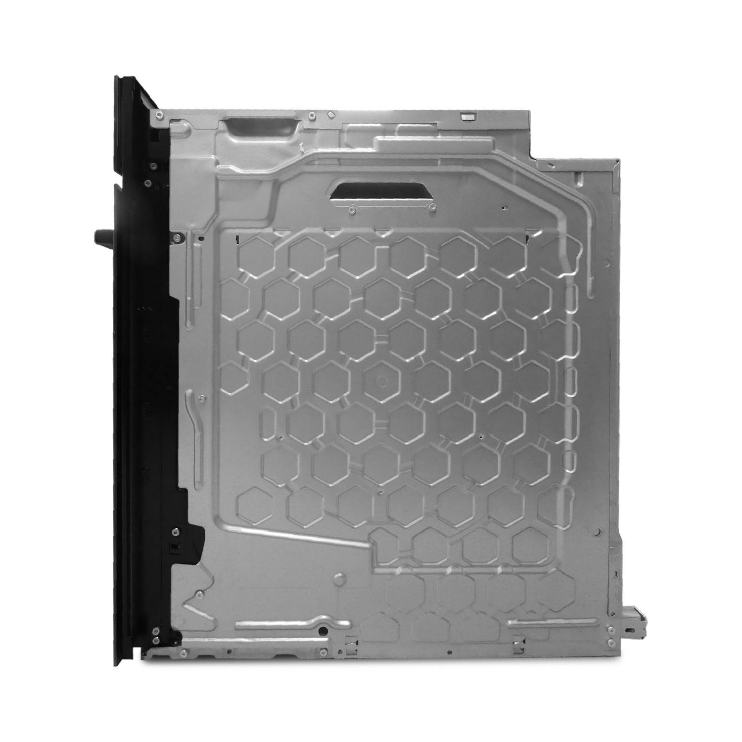 Silbernes Metallgerätepanel mit strukturiertem Wabendesign in der Mitte und schwarzer Seitenkonsole, vor weißem Hintergrund dargestellt.