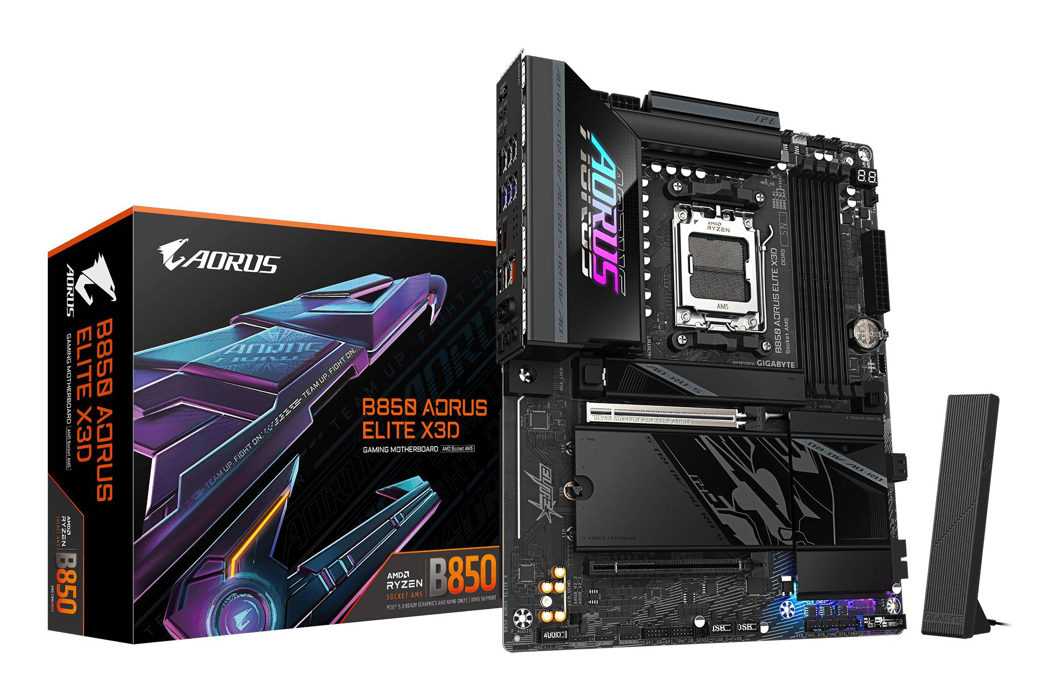 Gigabyte AORUS B850 AELITE X3D Motherboard mit Verkaufsverpackung und Wi-Fi-Antenne auf weißem Hintergrund dargestellt.