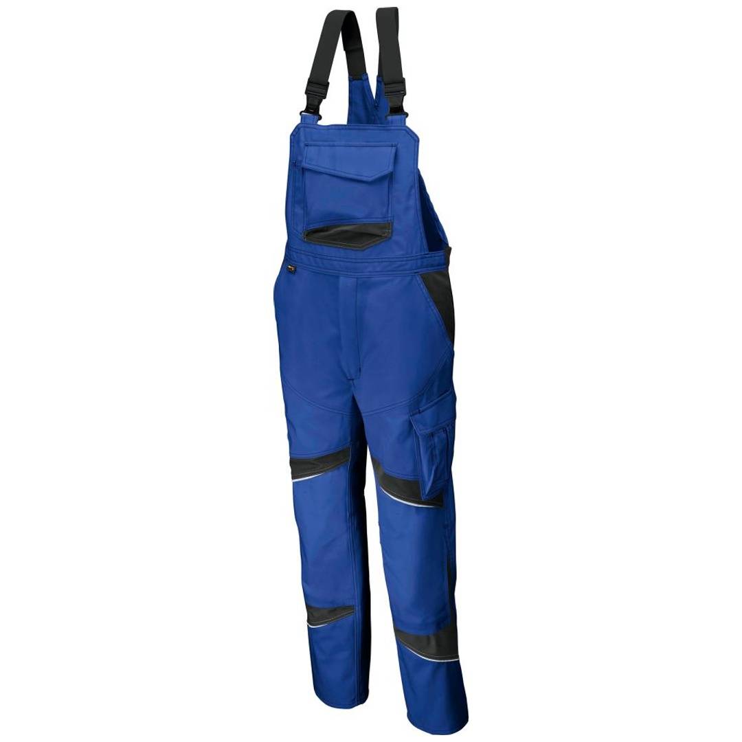 Blaue Latzhosenlatzhose mit schwarzen Schultergurten und mehreren Taschen, auf einem einfachen weißen Hintergrund gezeigt.