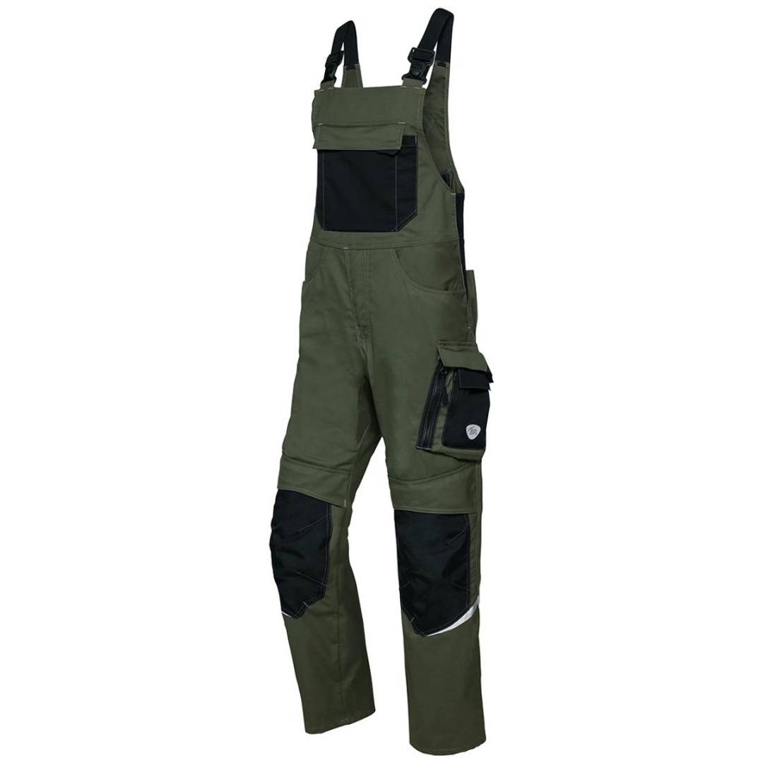 Olivgrüne Latzhose mit schwarzen verstärkten Knie- und Brustpaneelen, verstellbaren Schultergurten und seitlicher Cargotasche auf weißem Hintergrund.