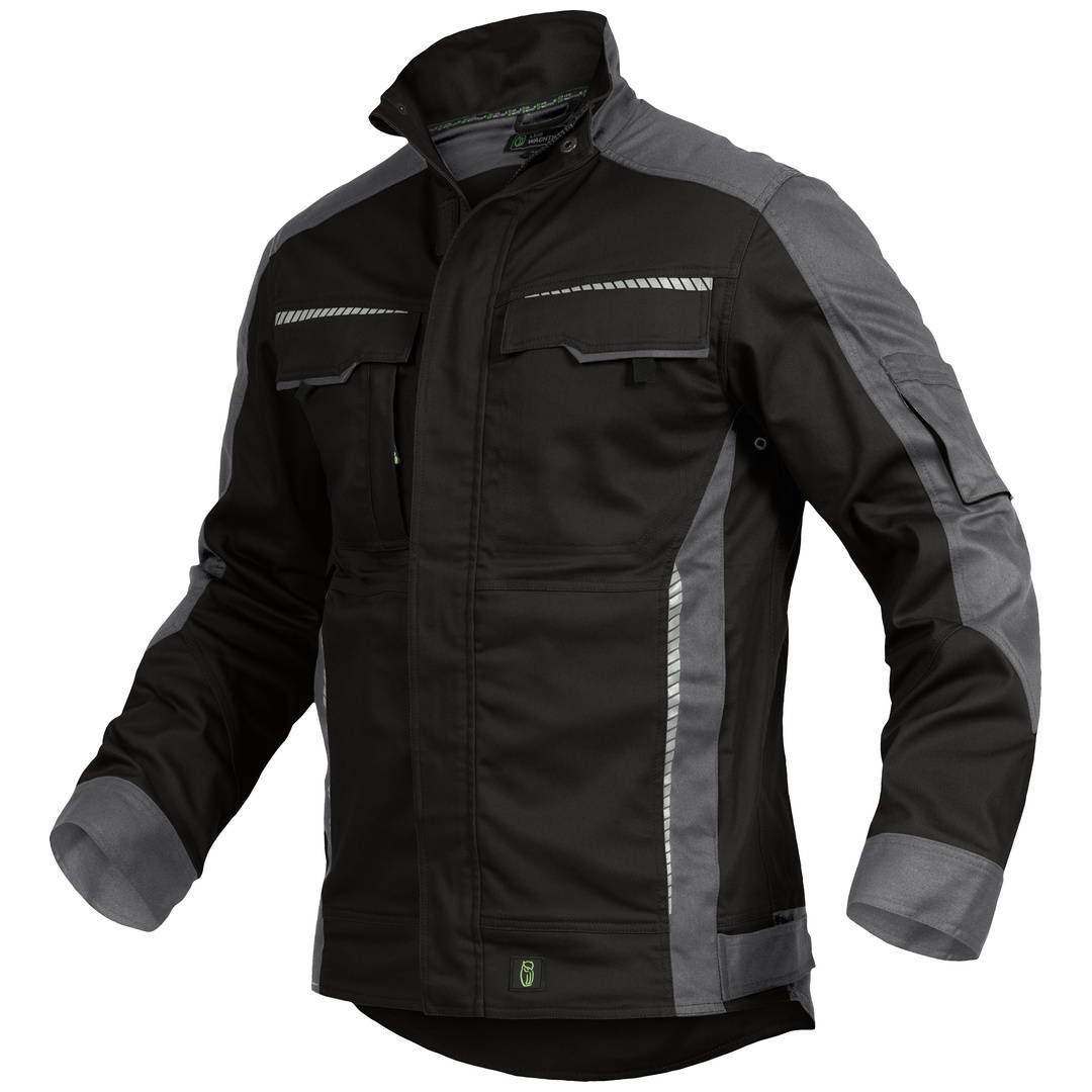 Schwarz-graue Jacke mit Reißverschluss, hohem Kragen, Brusttaschen und reflektierenden Streifen an den Ärmeln und der Vorderseite.