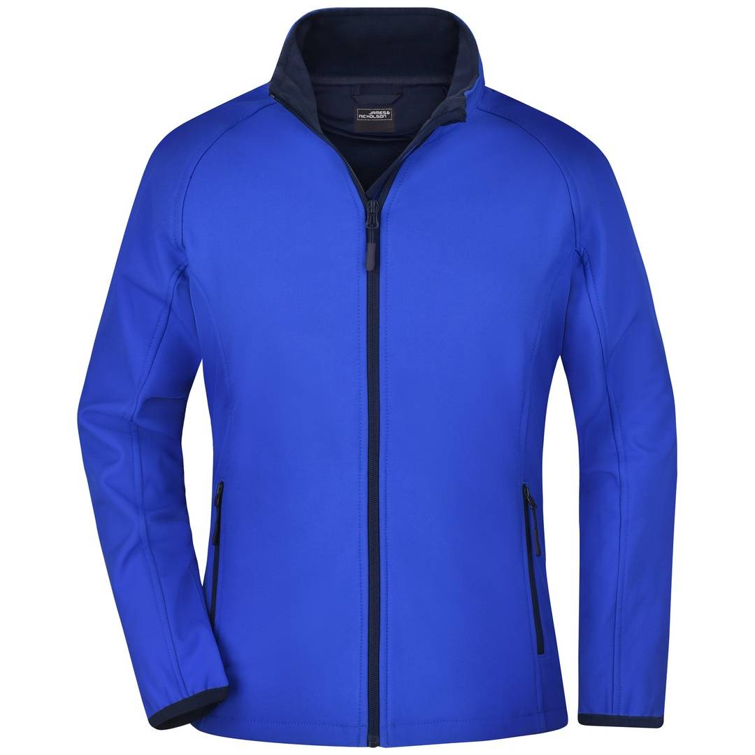 Blauer Reißverschluss-Jacke mit dunklem Futter der Kapuze, Vorderansicht auf weißem Hintergrund.