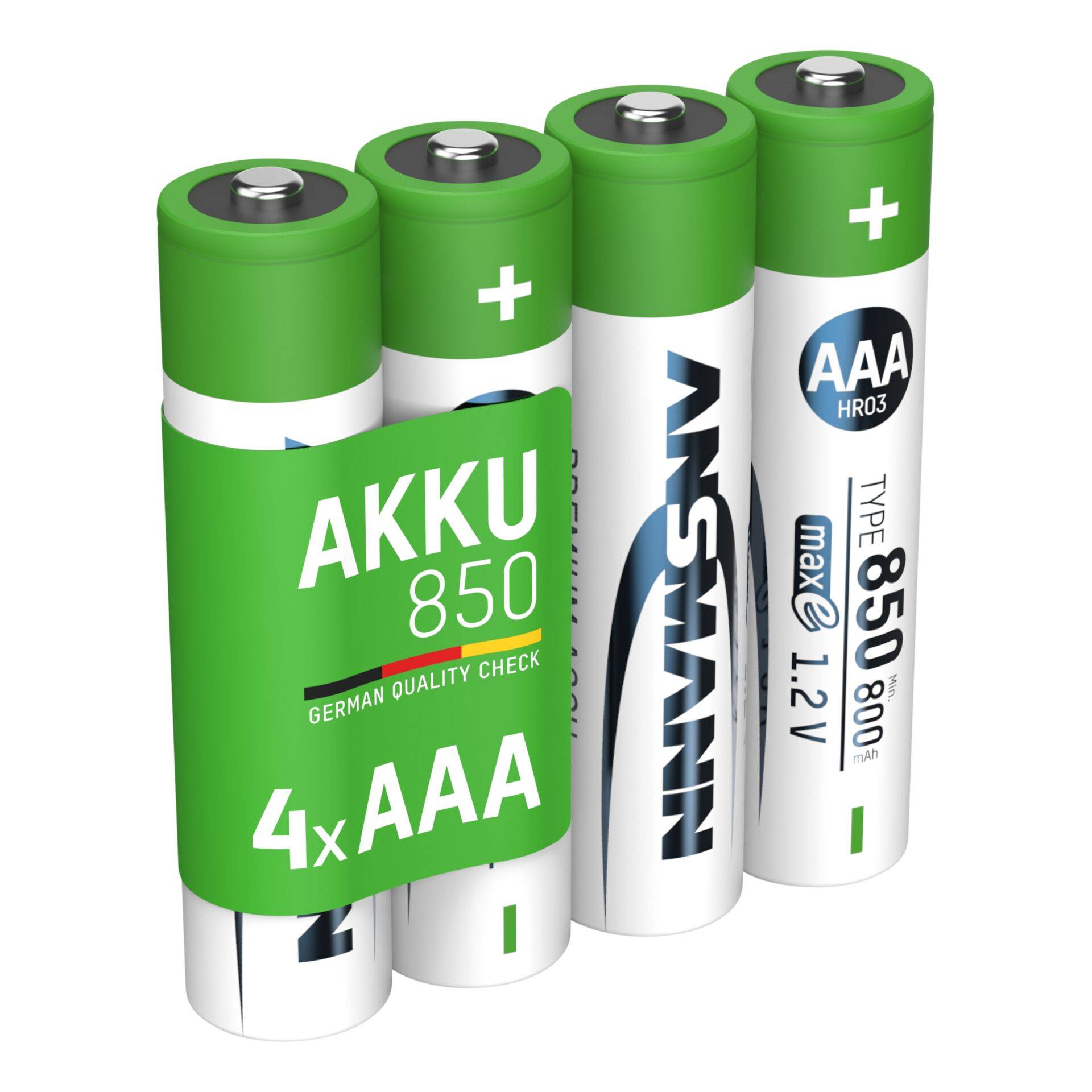 Vier AAA-Akkus mit grünen und weißen Etiketten, aufrecht in einer Packung angeordnet.