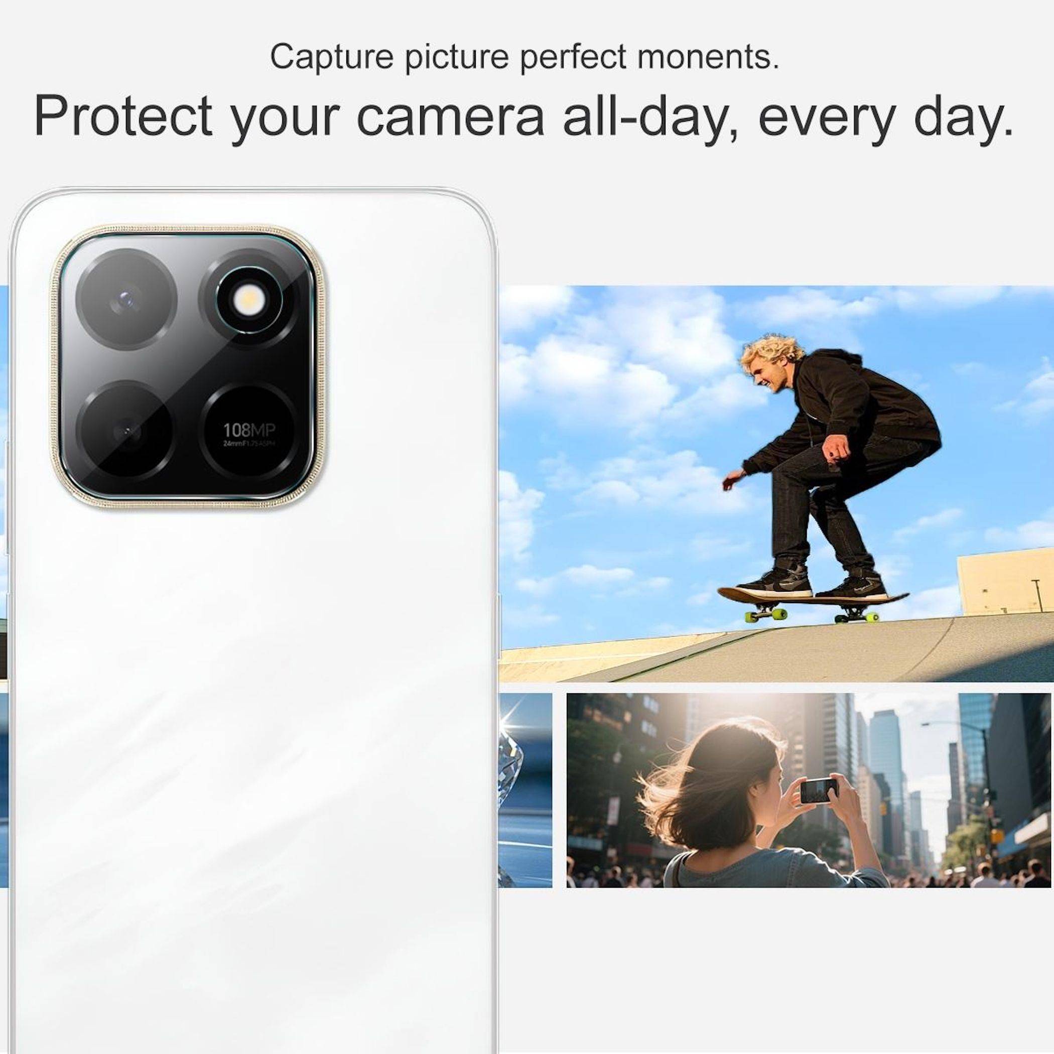 Anzeige mit einem weißen Smartphone mit großem Kameramodul auf der Rückseite und dem Text „Erfassen Sie makellose Momente. Schützen Sie Ihre Kamera den ganzen Tag, jeden Tag.