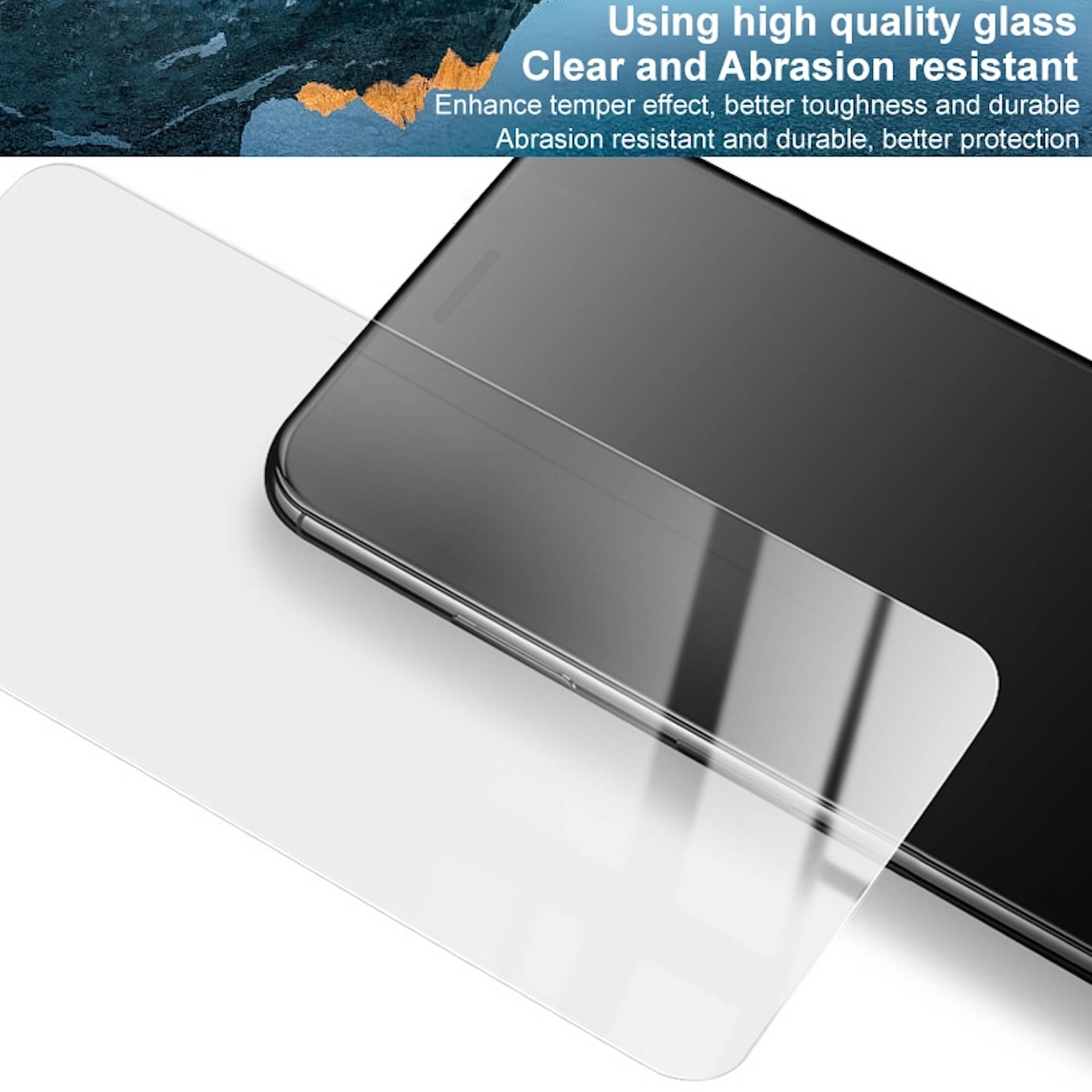 Displayschutzfolie aus klarem Glas wird auf ein Smartphone aufgebracht, mit Text, der hochwertiges, klares, kratzfestes gehärtetes Glas bewirbt.