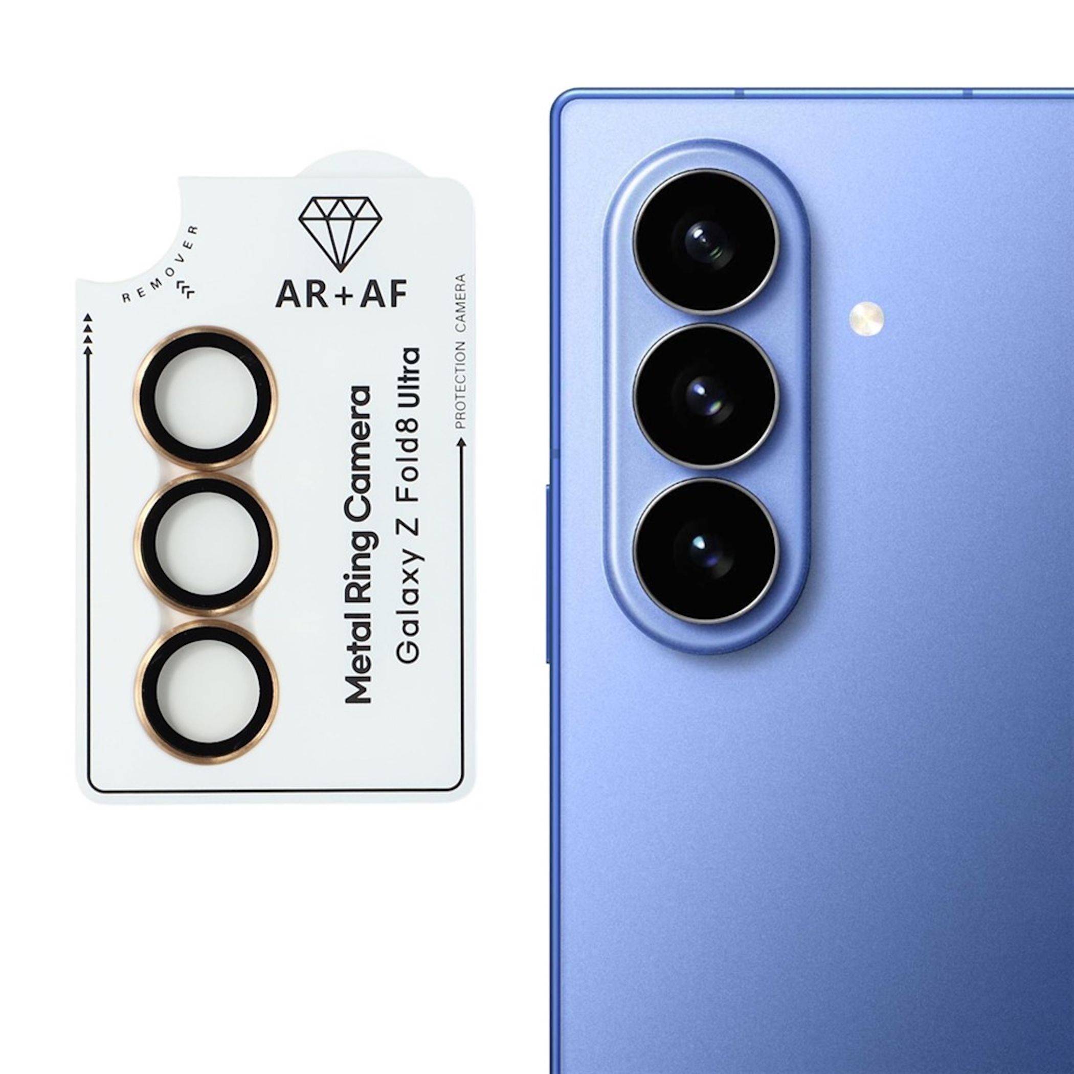 Metallring-Kameraschutz neben einem blauen Samsung Galaxy Z Fold 8 Ultra Telefon, das drei rückseitige Kameraobjektive und die Passform des Zubehörs zeigt.