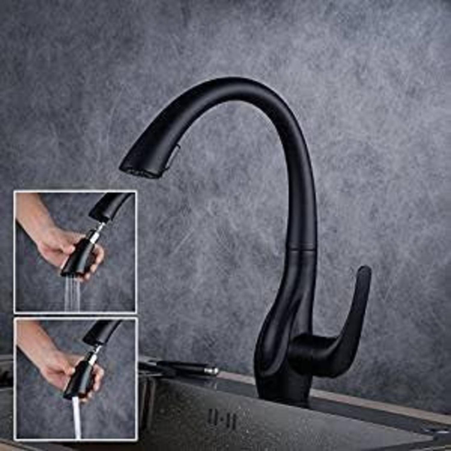 Schwarze Küchenarmatur mit Ausziehbrause und gebogenem hohem Auslauf, gezeigt mit eingefügten Nahaufnahmen des Sprühkopfes beim Spülen mit Wasser und einer Spülbeckenbrausenbefestigung.