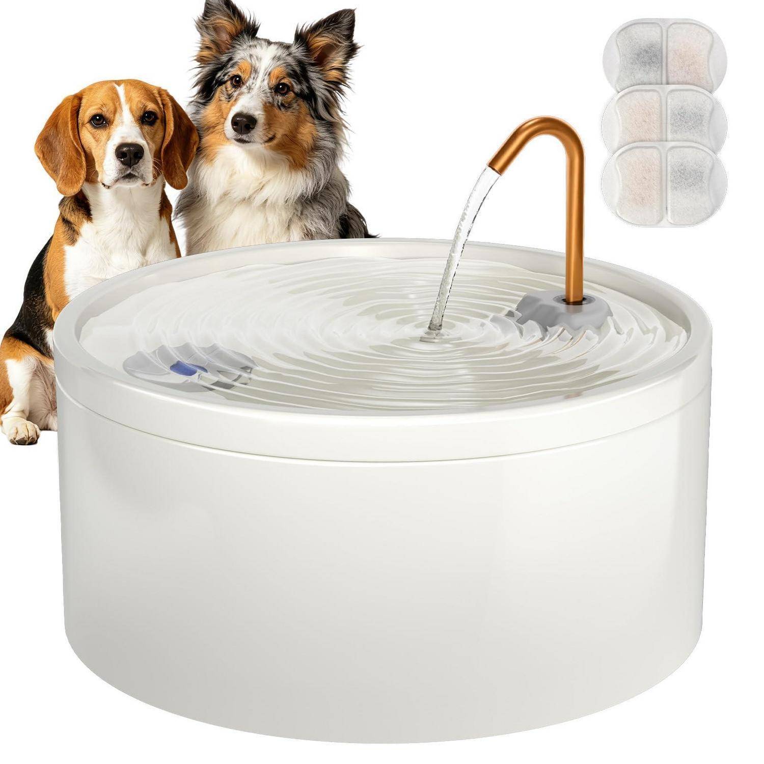 Weiße Haustierwasserbrunnen mit fließendem Wasser, gezeigt mit einem Beagle und einem Collie; mit austauschbarem Filterpaket in der Ecke.