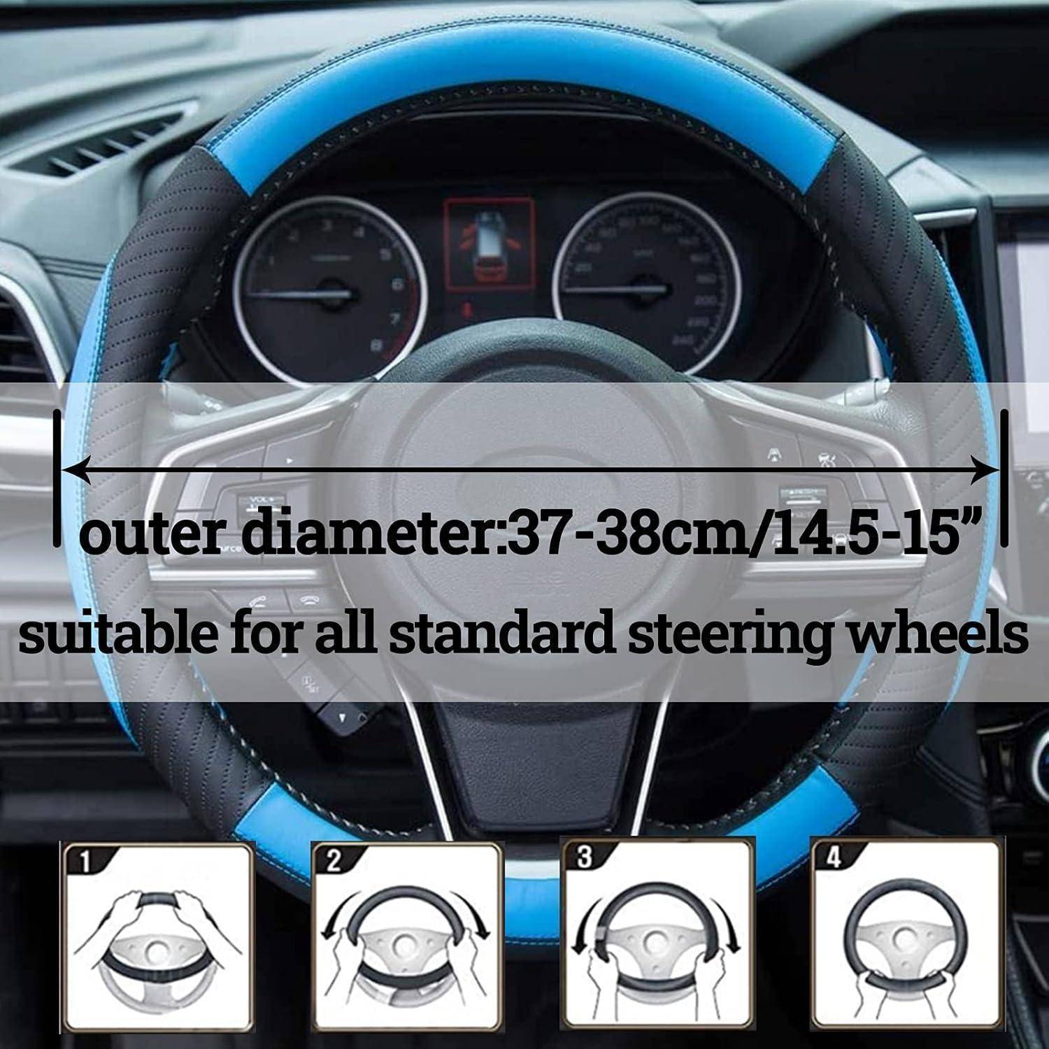 Blau-schwarze Lenkradabdeckung auf einem Autolenkrad, beschriftet mit „Außendurchmesser: 37-38 cm/14,5-15" und „geeignet für alle Standard-Lenkräder"".