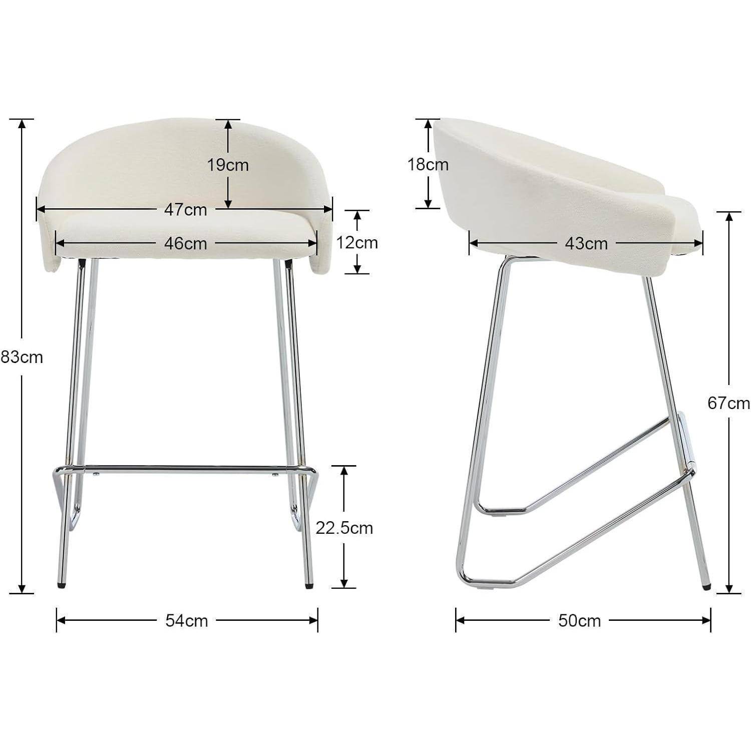 Produktmaßstabdiagramm eines Barhockers mit Vorder- und Seitenansicht mit Maßangaben in Zentimetern: 83 cm Höhe, 54 cm Breite, 50 cm Tiefe, 67 cm Sitzhöhe, 47 cm Sitzbreite, 43 cm Sitztiefe.