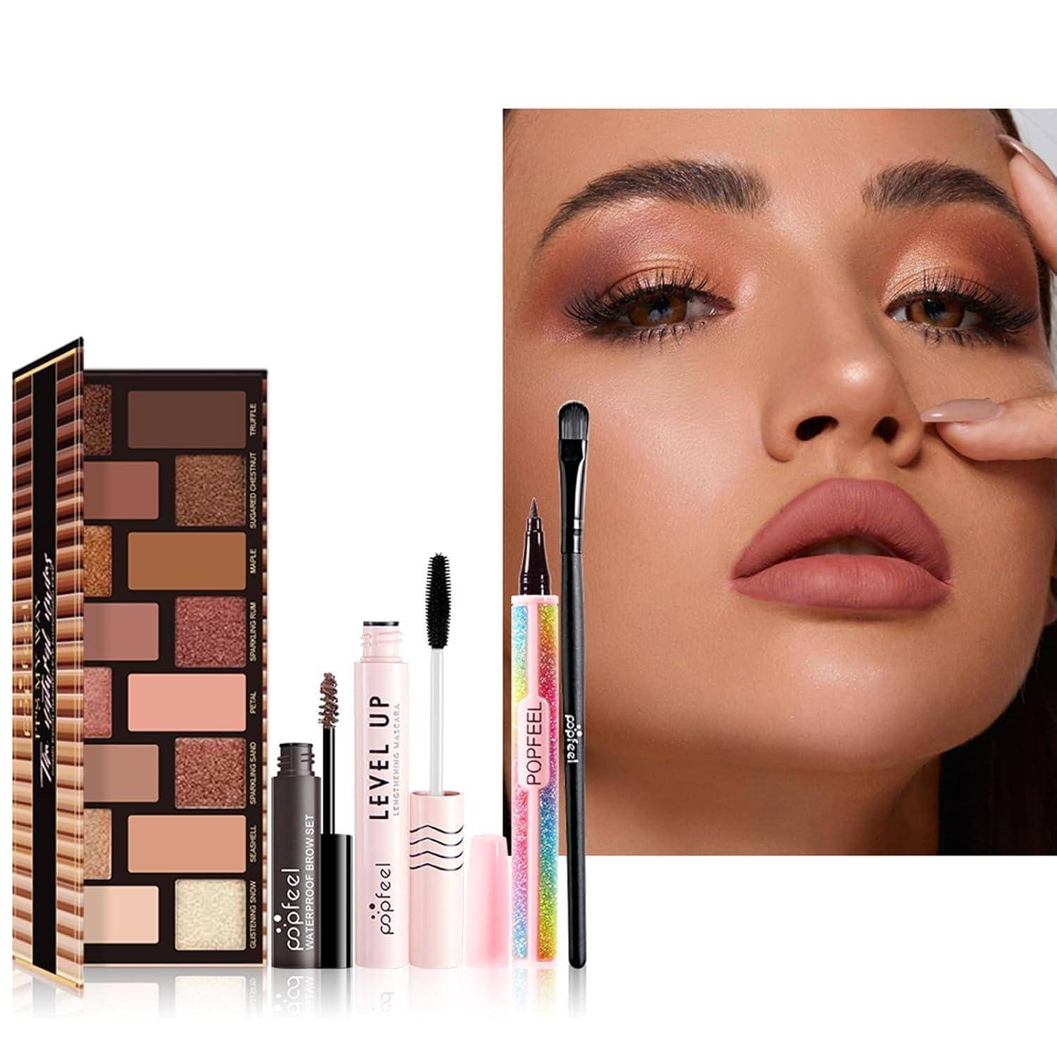 Makeup-Anzeige mit einer Lidschattenpalette und Lippenprodukten neben einer Nahaufnahme einer Frau, die warmes, neutrales Make-up trägt.